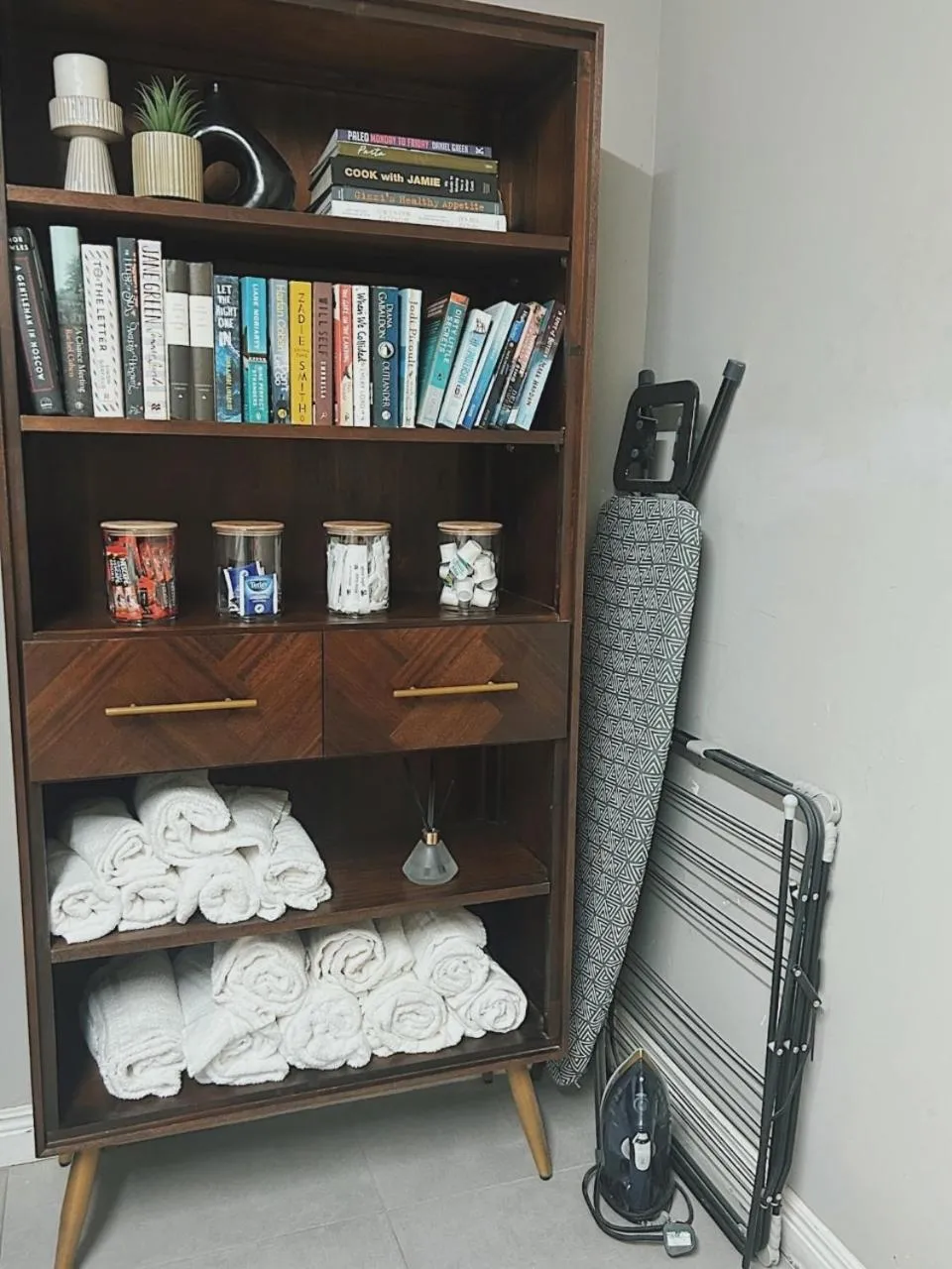 Kitchen or kitchenette in The Wellesley