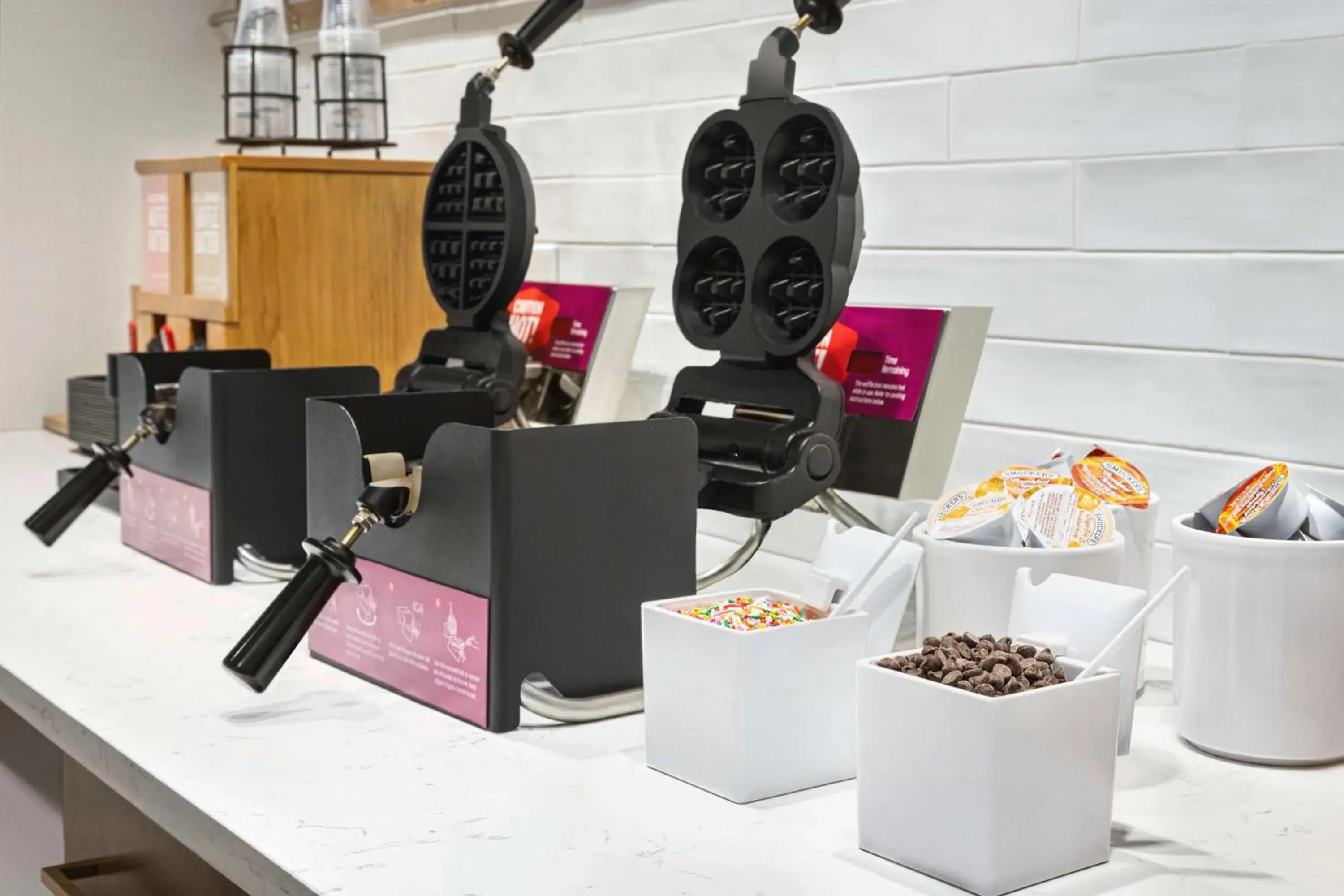 Breakfast in Hampton Inn Columbia-Downtown Historic District Breakfast in Hampton Inn Columbia-Downtown Historic District