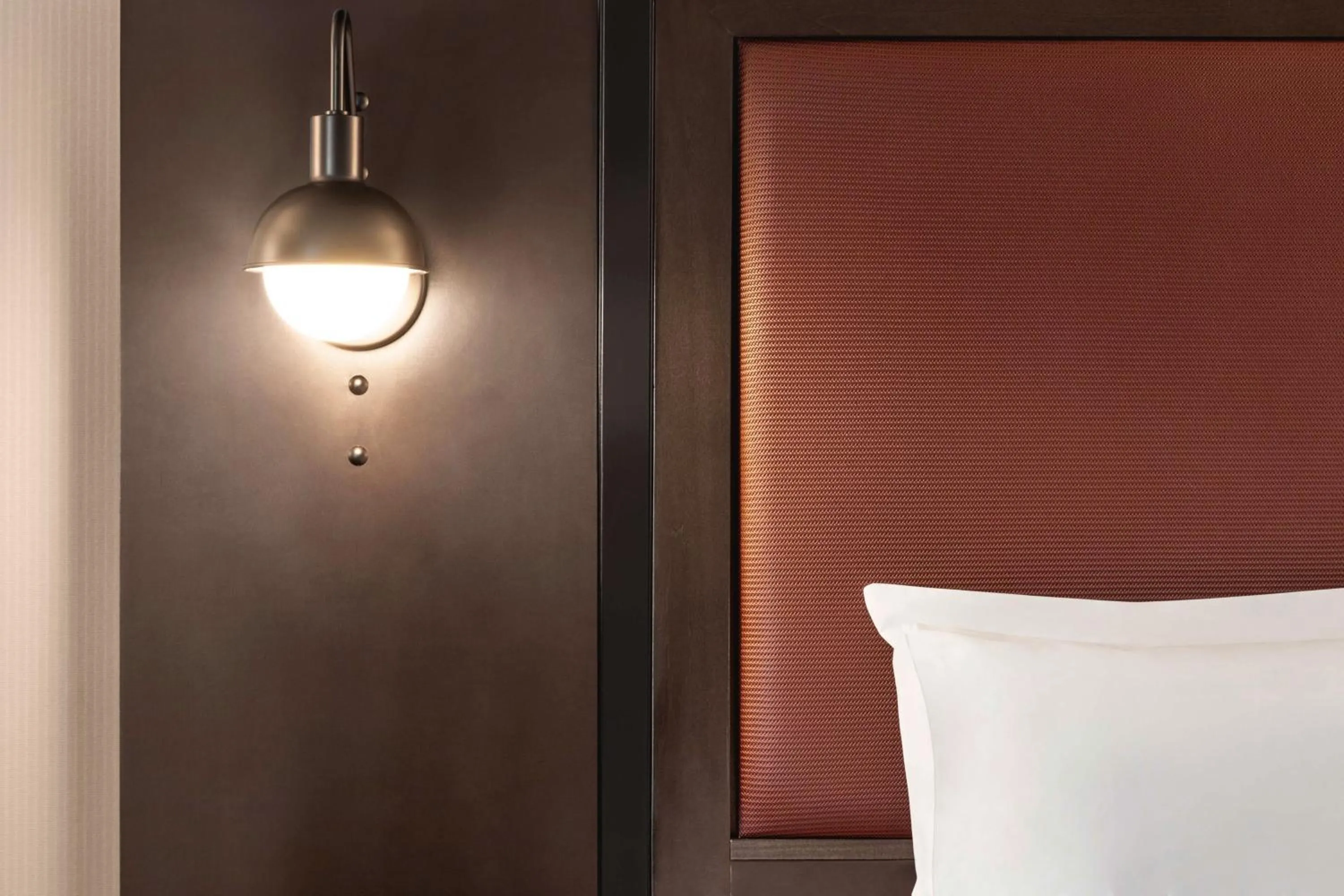 Bed in Hampton Inn Columbia-Downtown Historic District