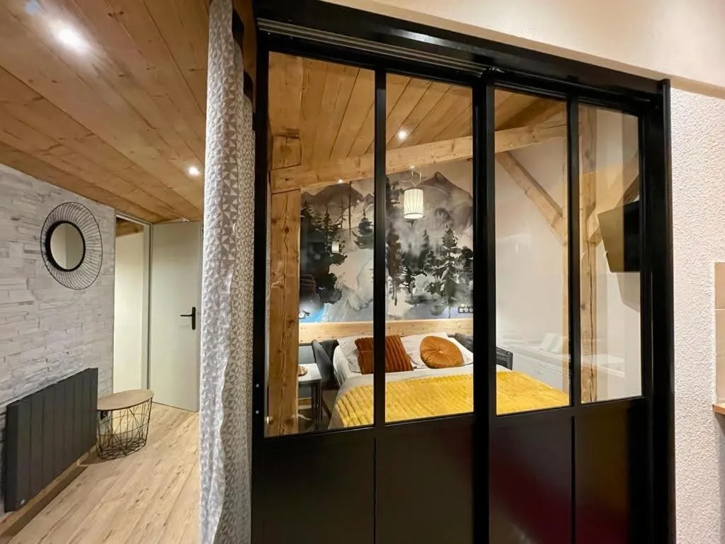 Bed in Résidence La Cour