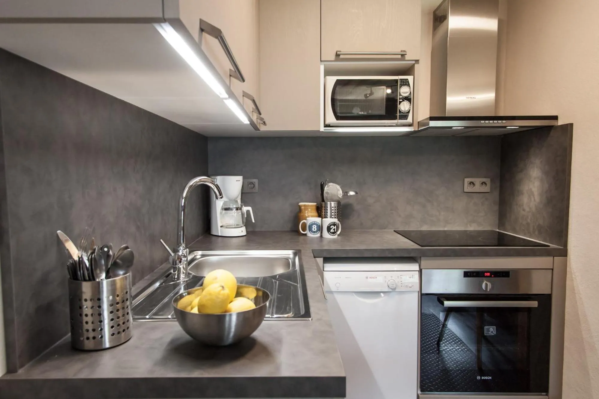 Kitchen or kitchenette in Appartements Giffre et Clesson - DAHU COMPAGNIE