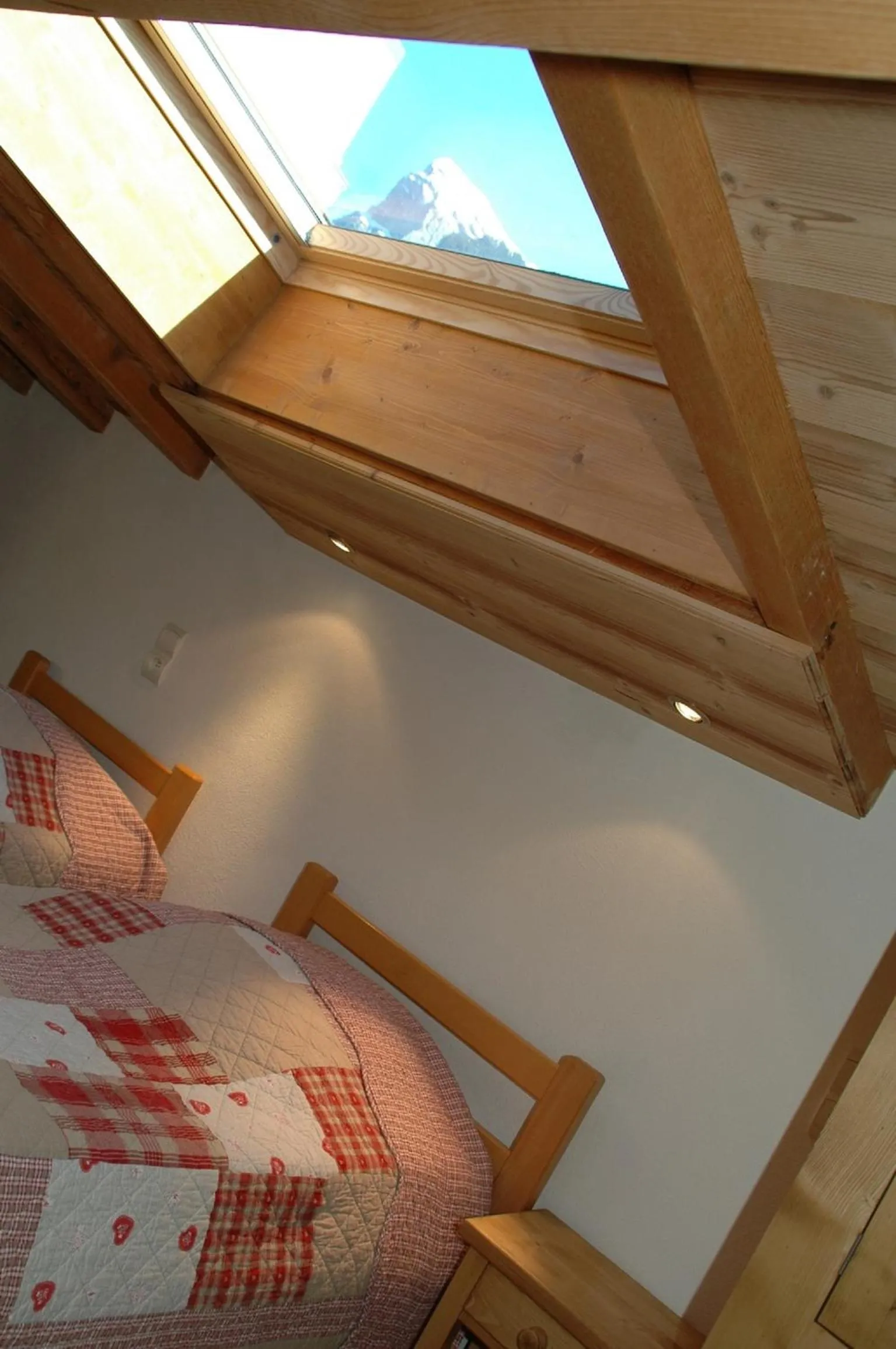 Bedroom, Bed in Appartements Giffre et Clesson - DAHU COMPAGNIE