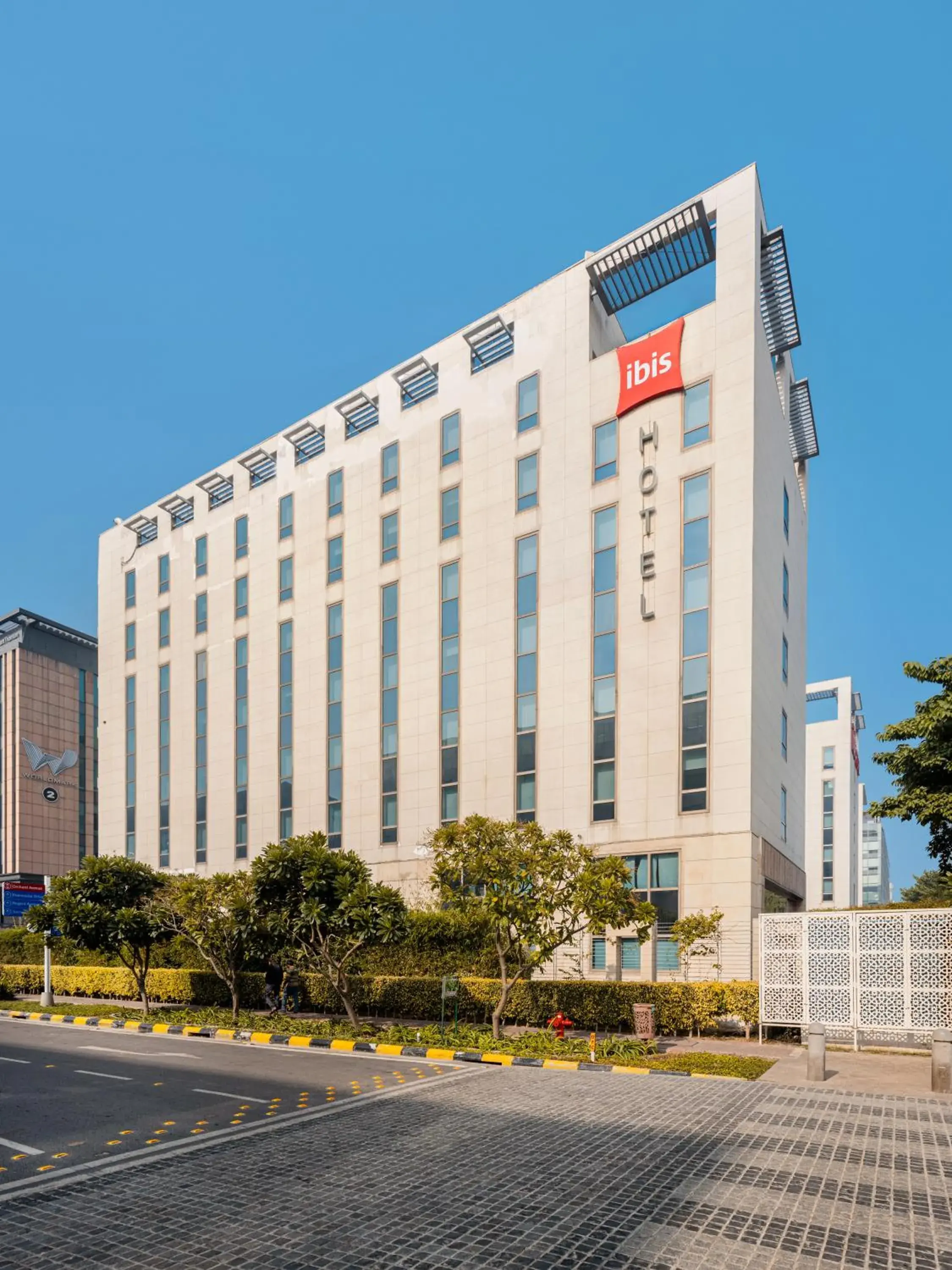 Property building in ibis New Delhi Aerocity - An Accor Brand Property building in ibis New Delhi Aerocity - An Accor Brand