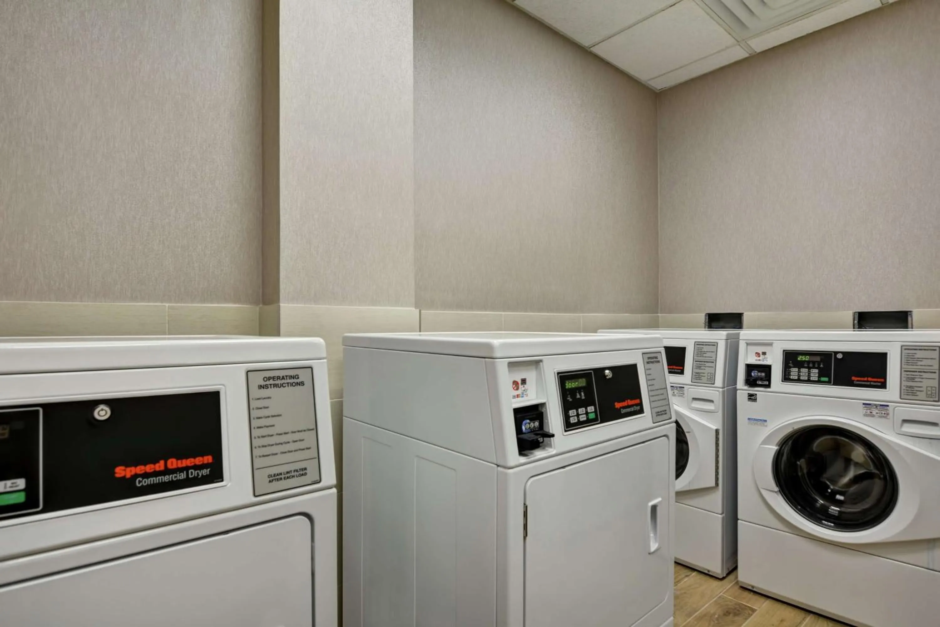 Property building in Hampton Inn & Suites Boynton Beach