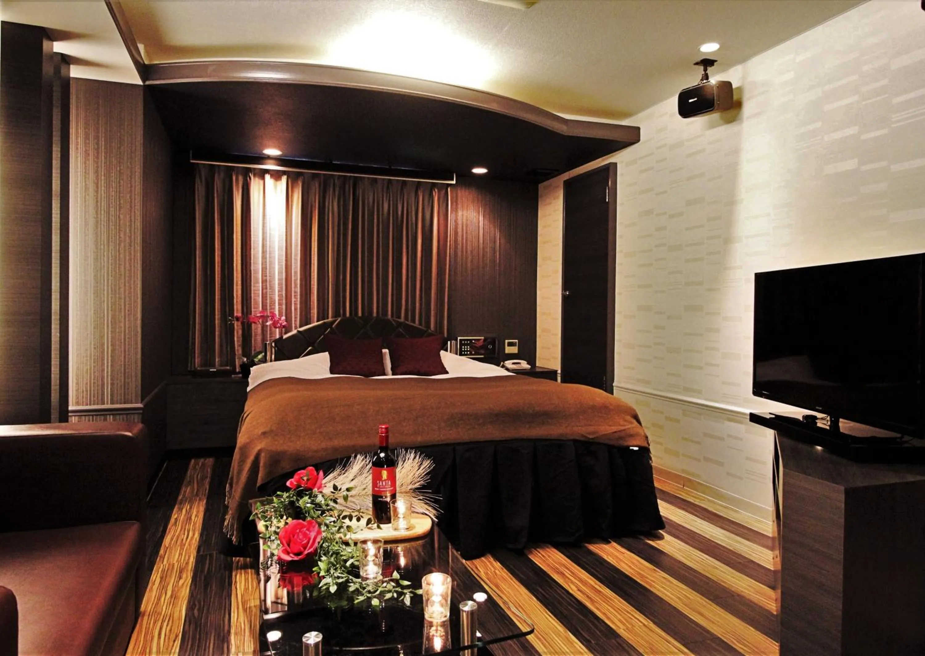 Bed in HOTEL O2 -全室人工ラドン温泉-Adult only