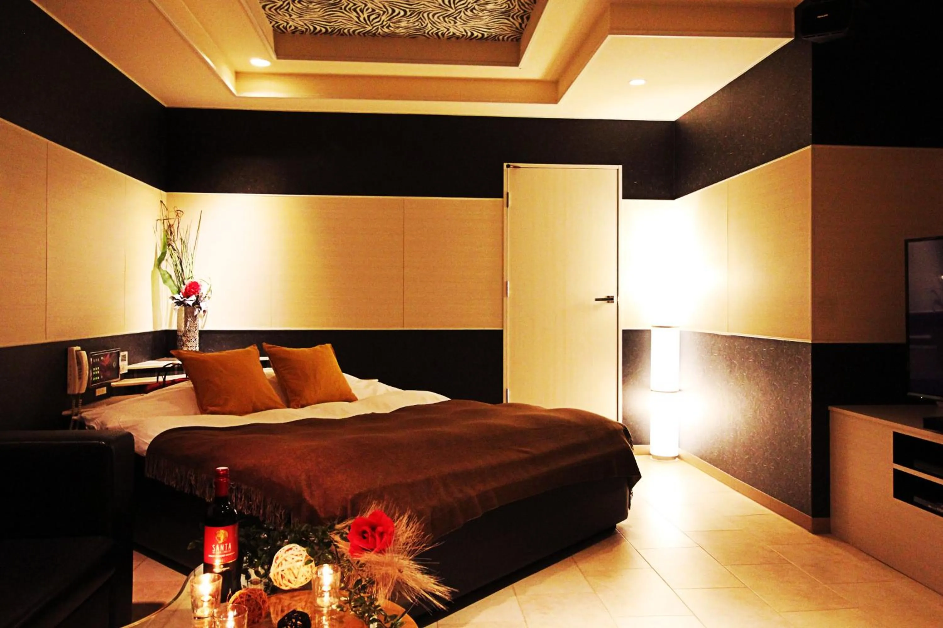 Bed in HOTEL O2 -全室人工ラドン温泉-Adult only