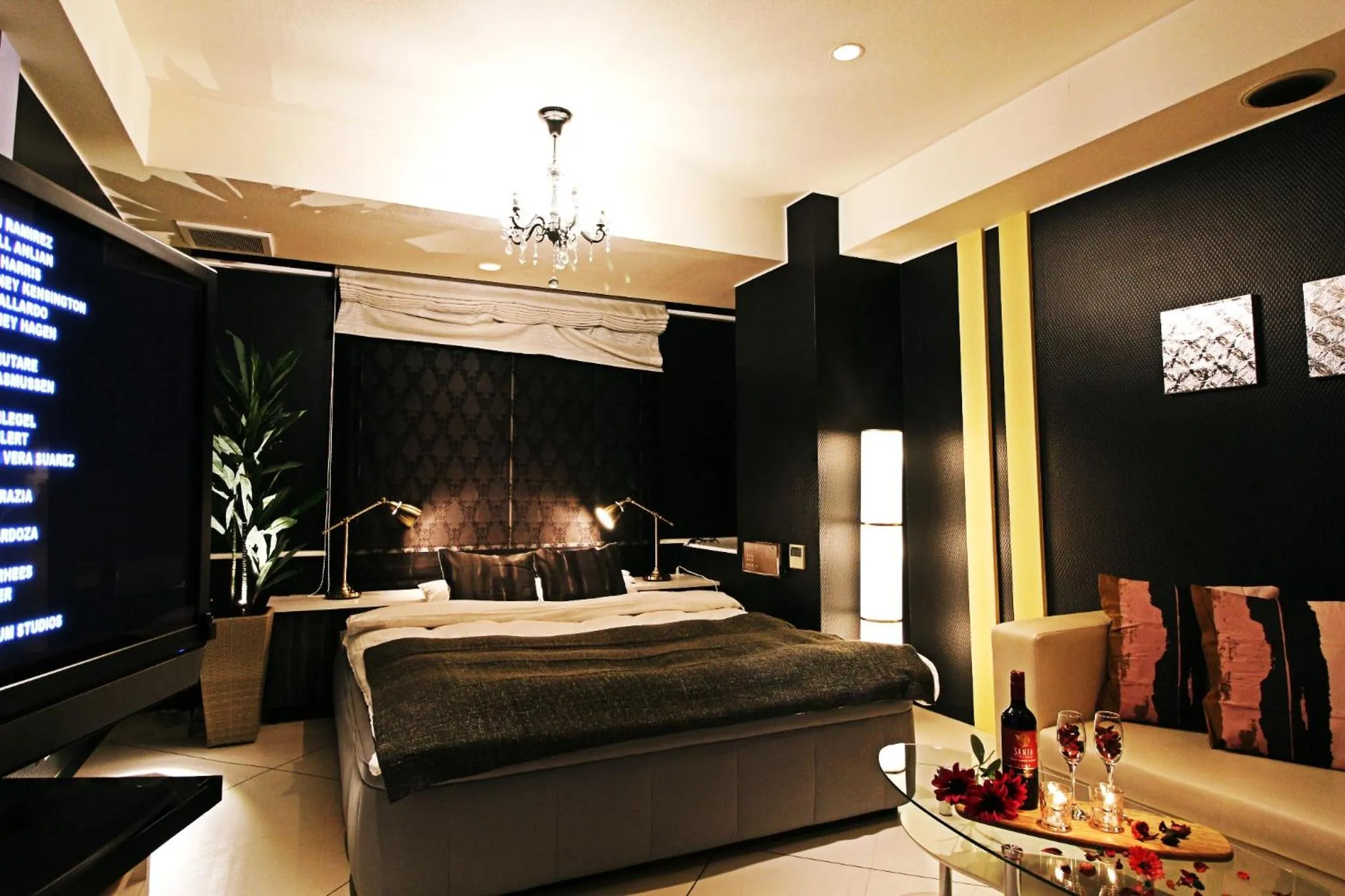 Bed in HOTEL O2 -全室人工ラドン温泉-Adult only