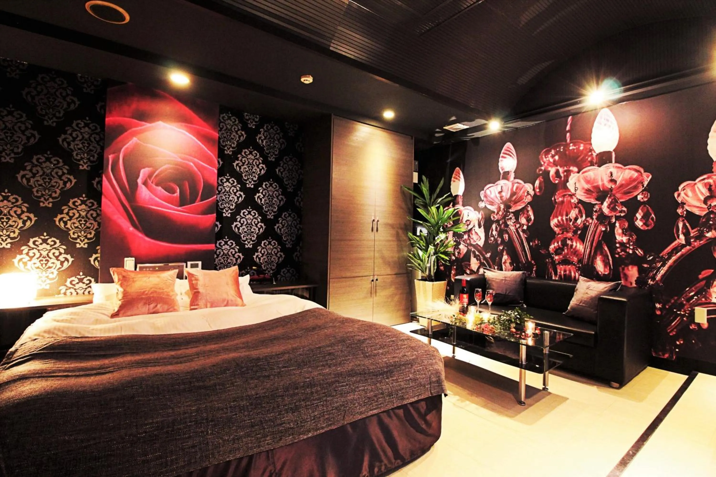 Bed in HOTEL O2 -全室人工ラドン温泉-Adult only