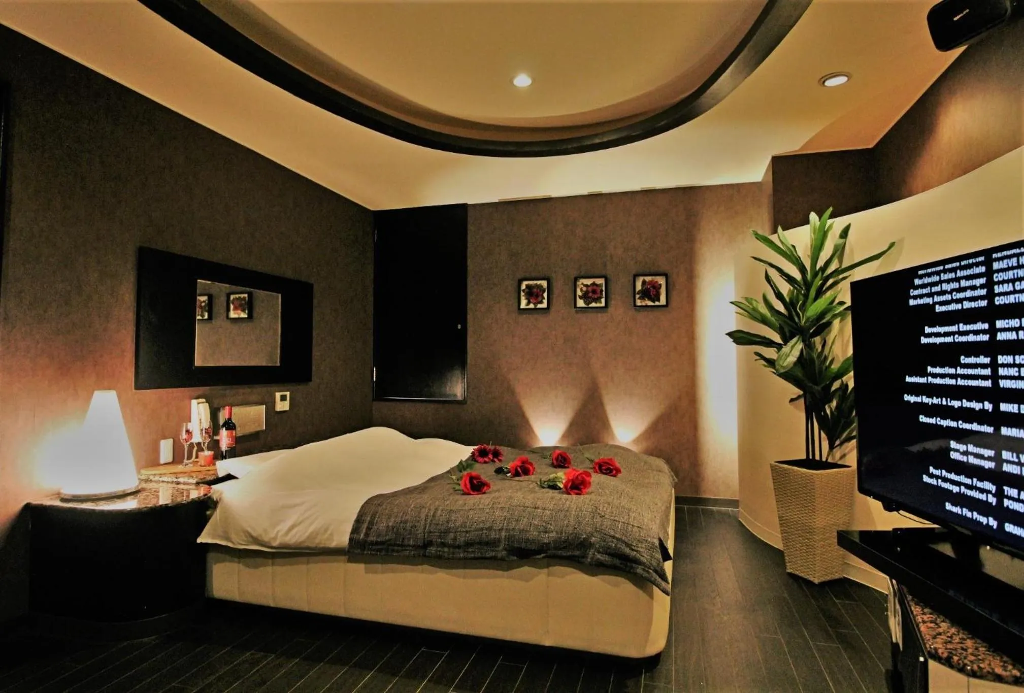 Bed in HOTEL O2 -全室人工ラドン温泉-Adult only