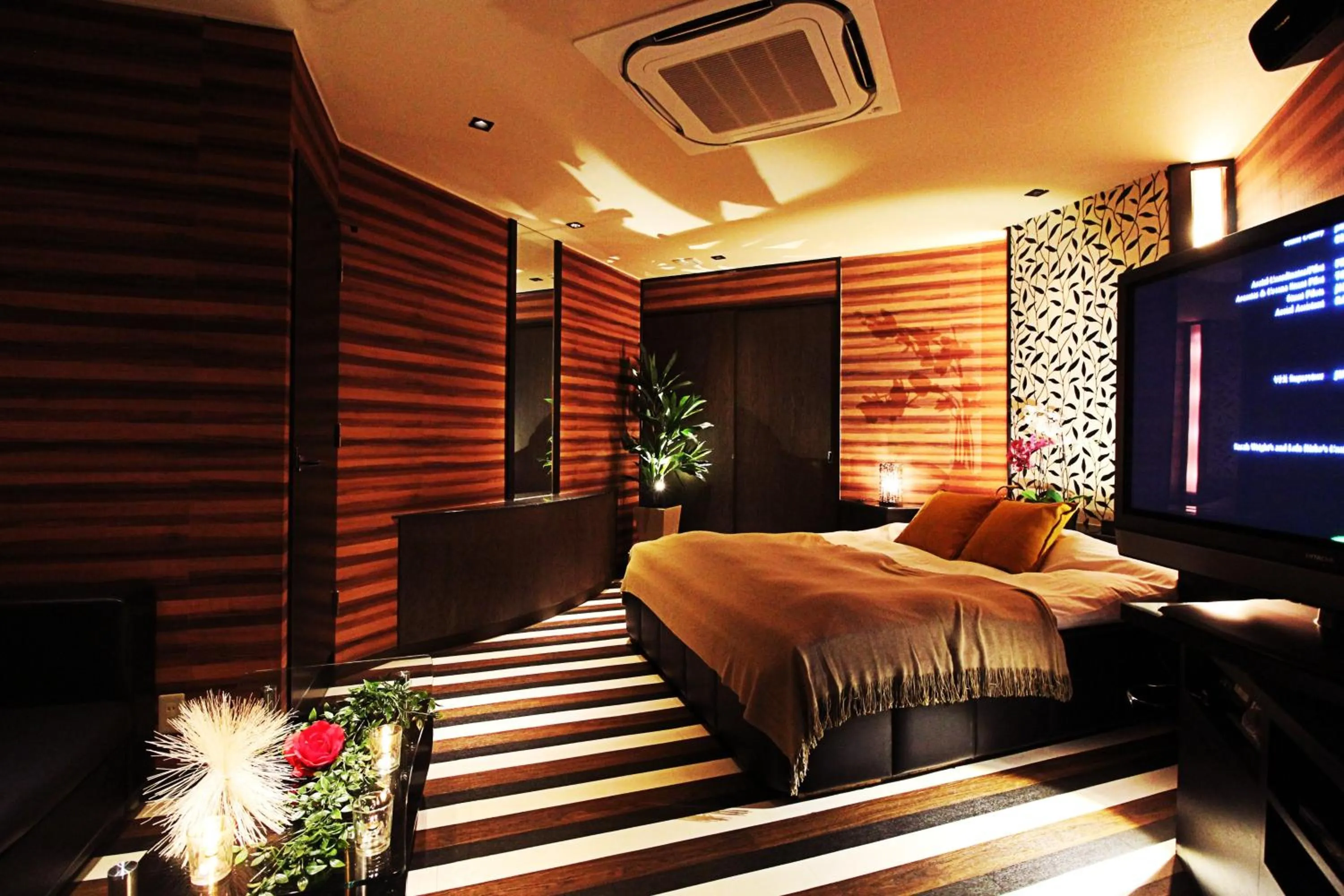 Bed in HOTEL O2 -全室人工ラドン温泉-Adult only