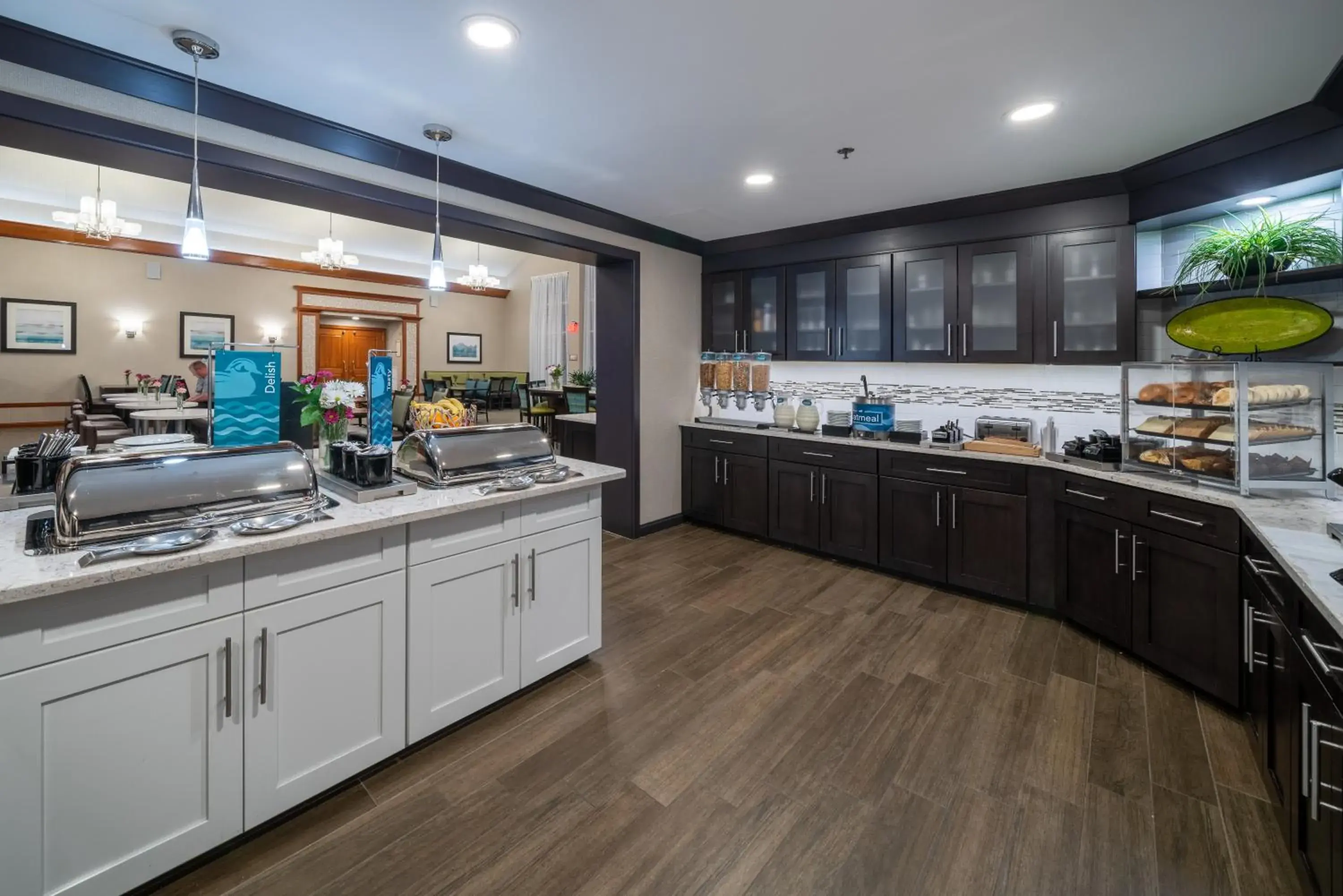 Breakfast in Homewood Suites by Hilton Philadelphia-Valley Forge Breakfast in Homewood Suites by Hilton Philadelphia-Valley Forge