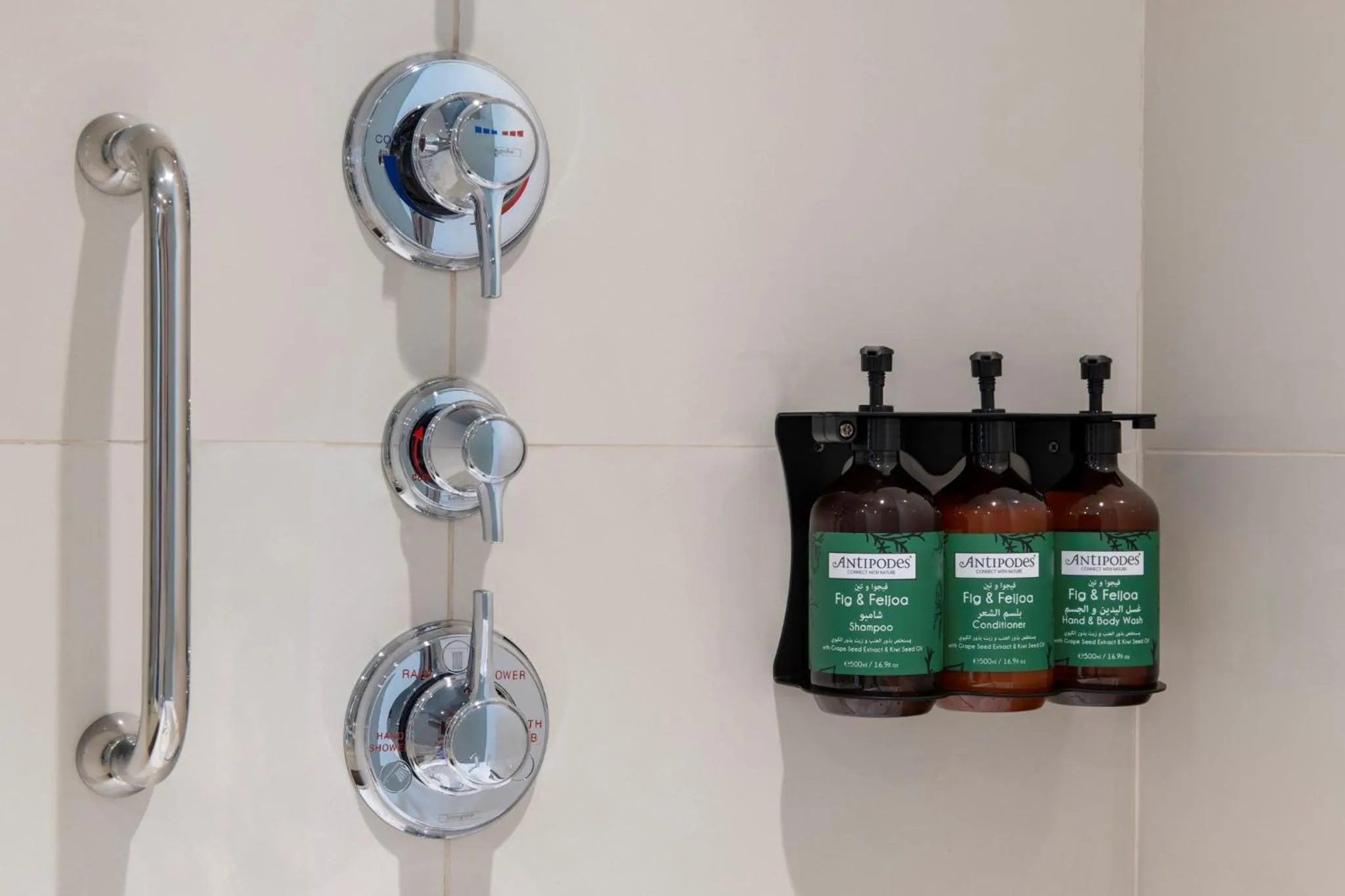 Bedroom in Crowne Plaza Doha - The Business Park by IHG