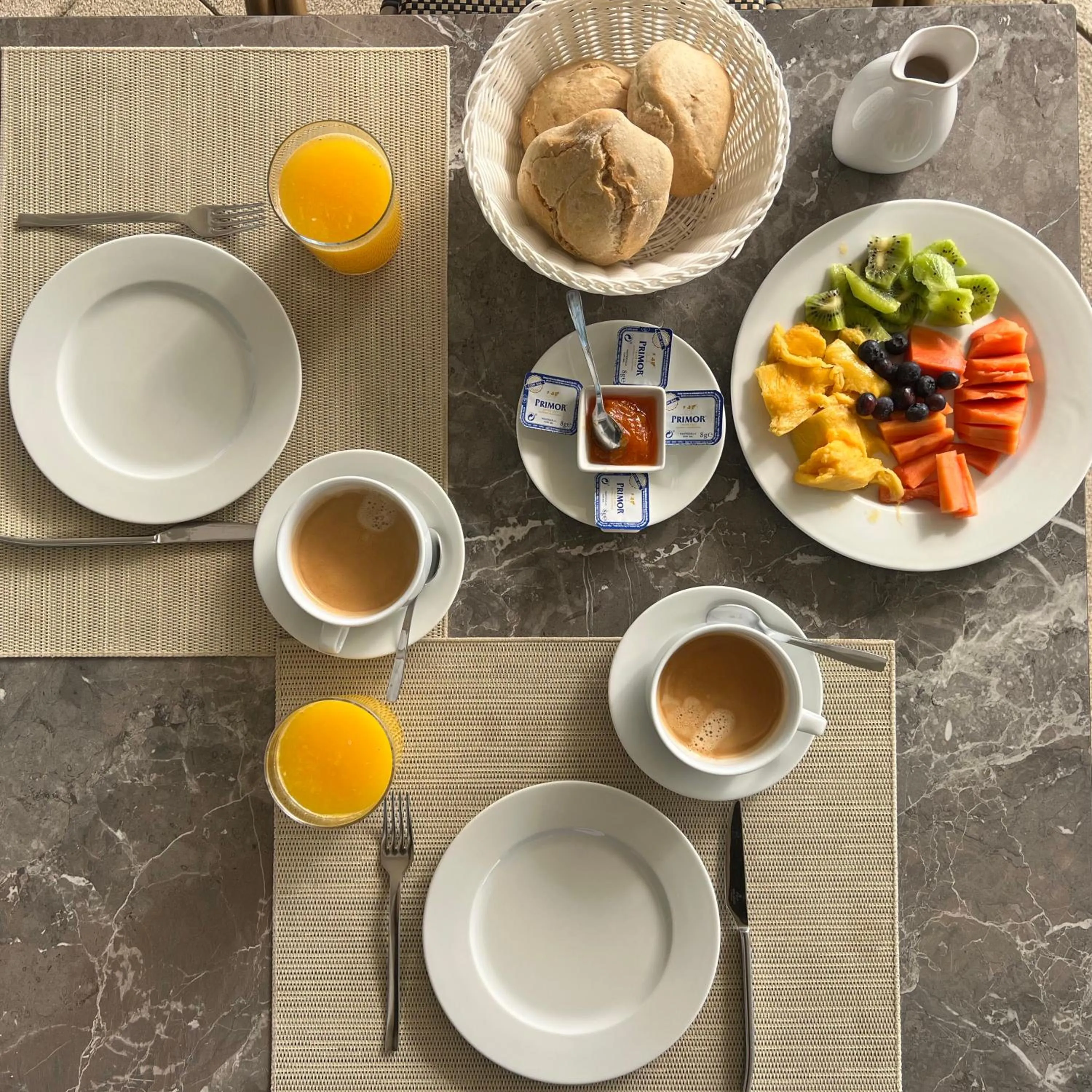 Breakfast in Quinta Saleiro Guesthouse