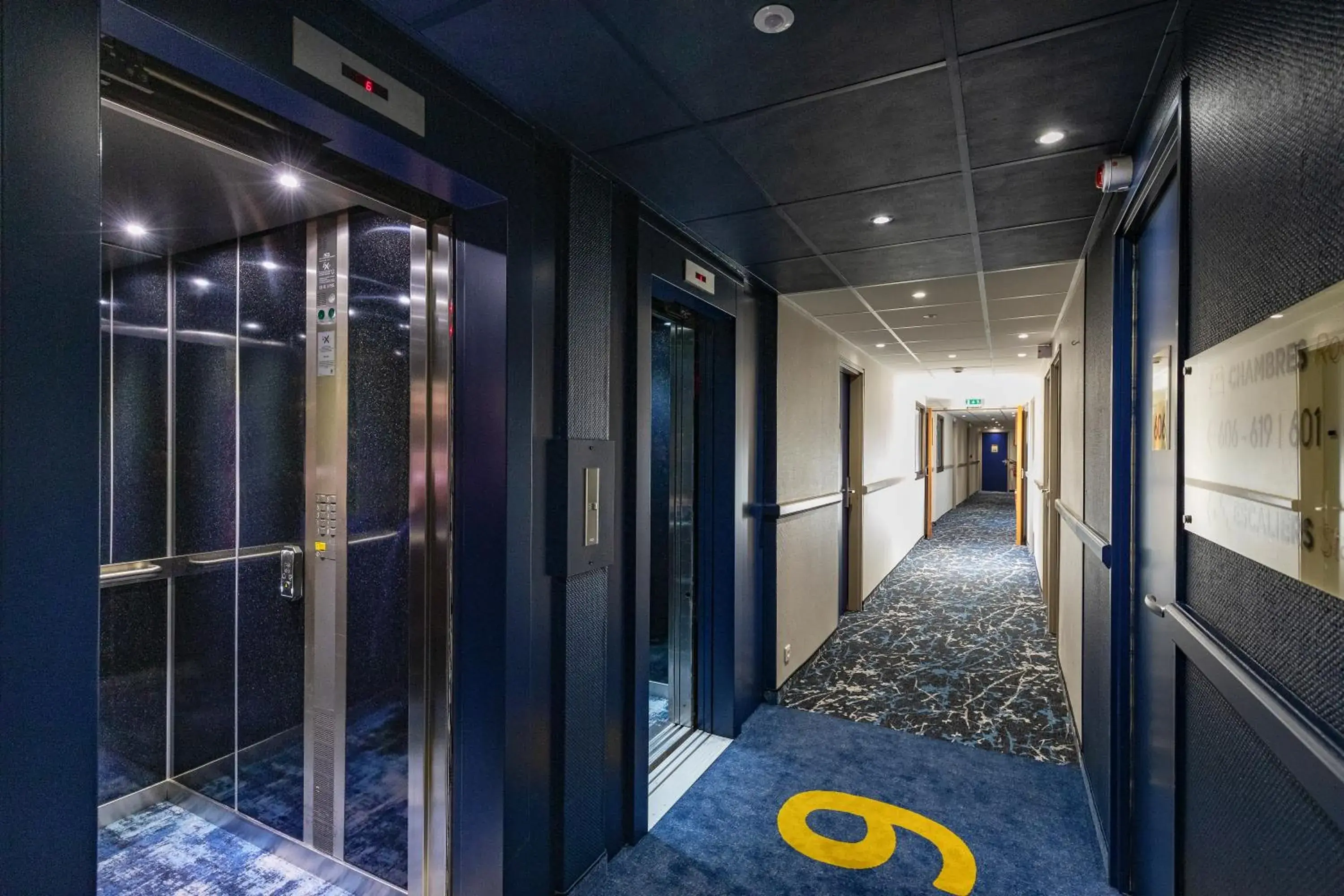 Facade/entrance in Hôtel National Facade/entrance in Hôtel National