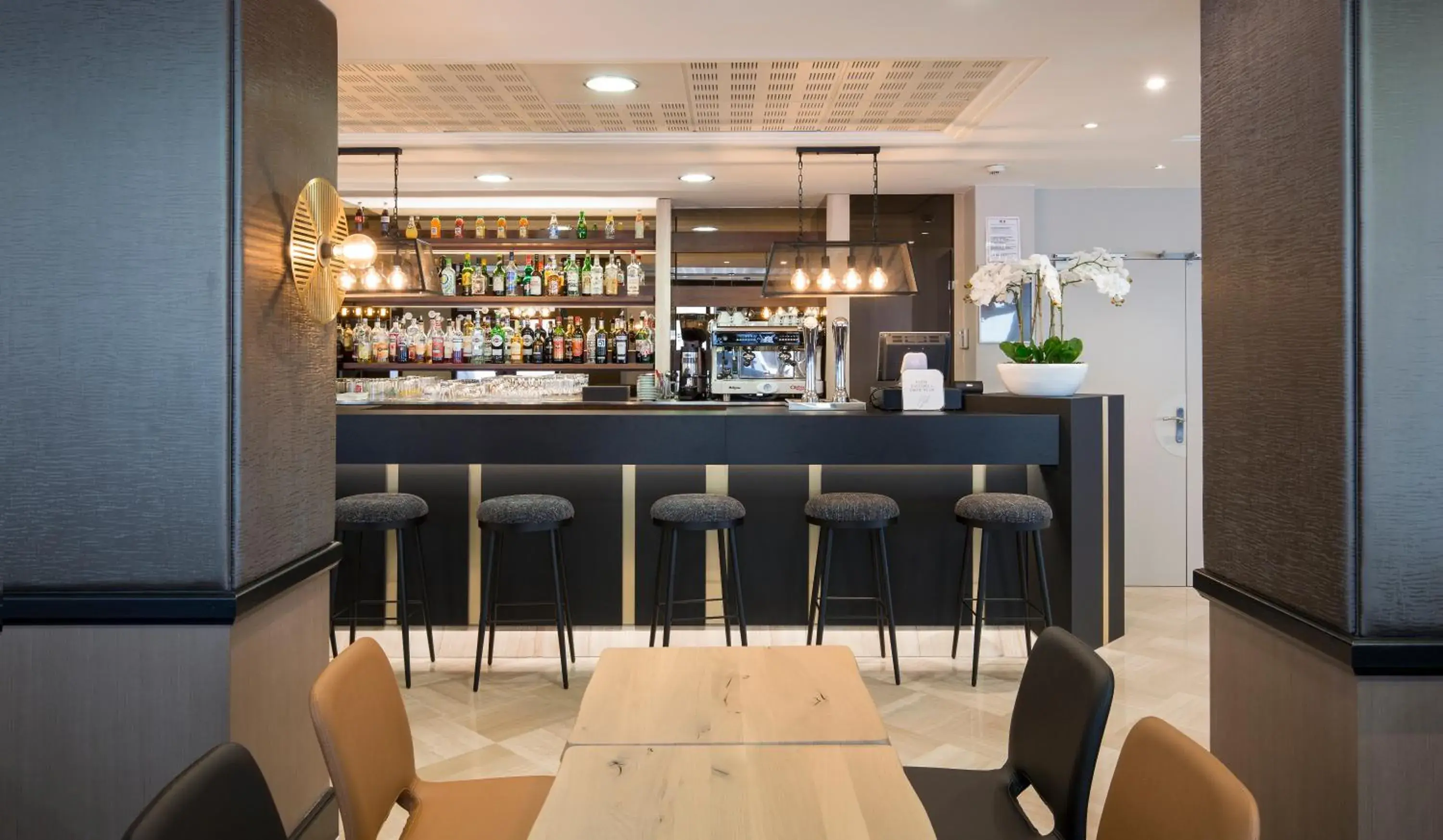 Living room in Hôtel National Living room in Hôtel National