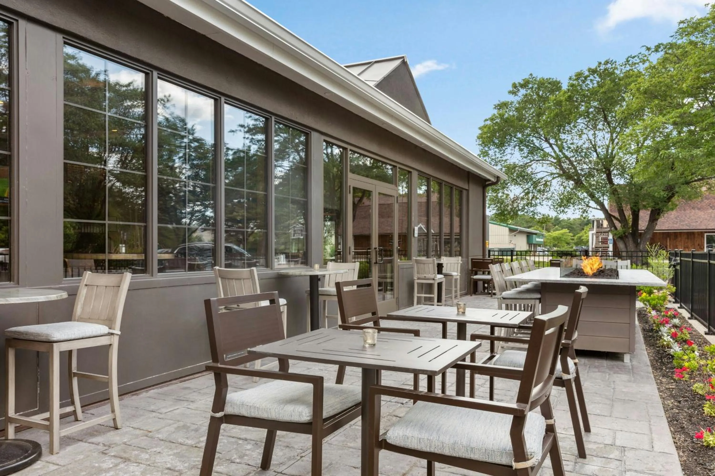 Restaurant/places to eat in Delta Hotels by Marriott Burlington