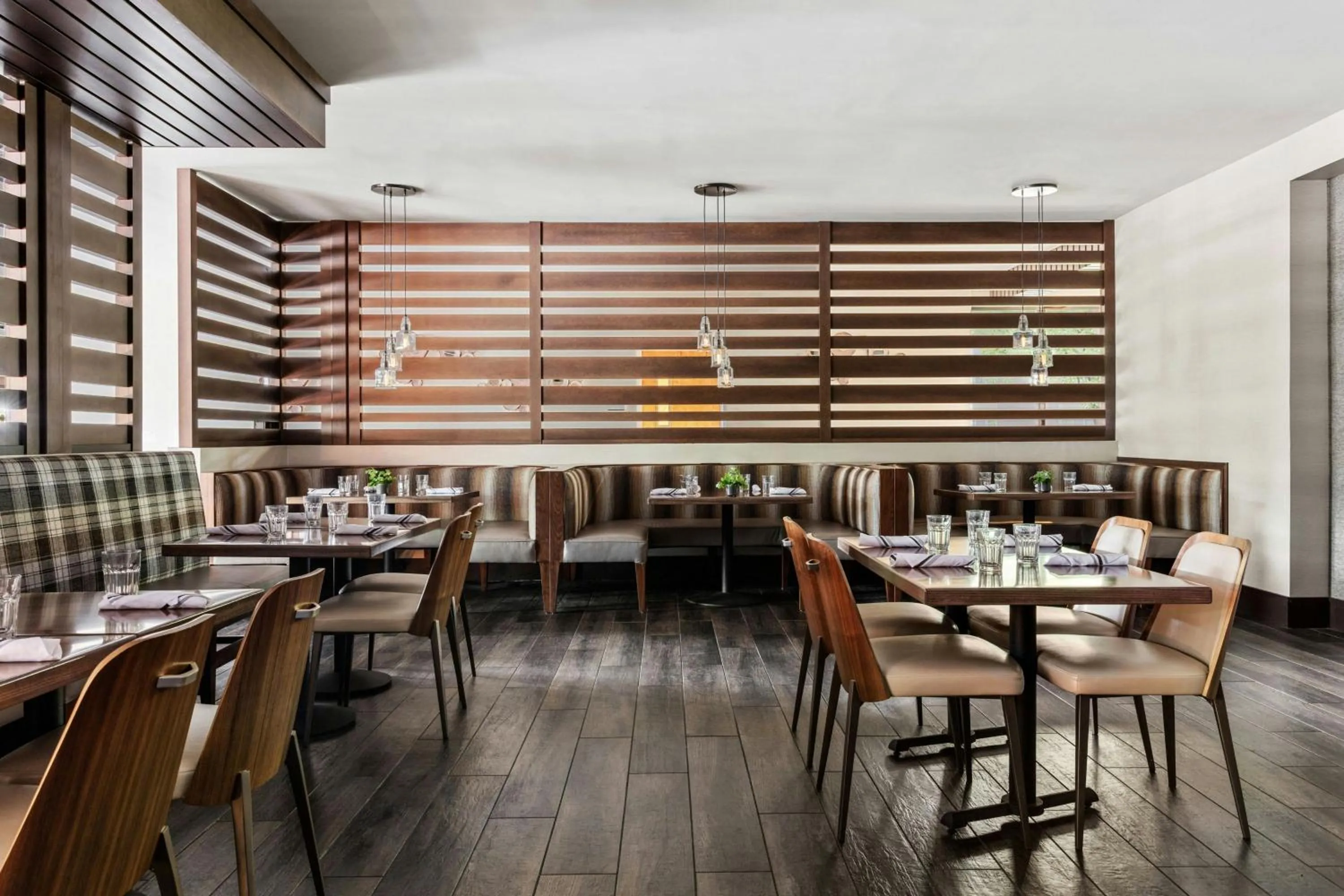 Restaurant/places to eat in Delta Hotels by Marriott Burlington