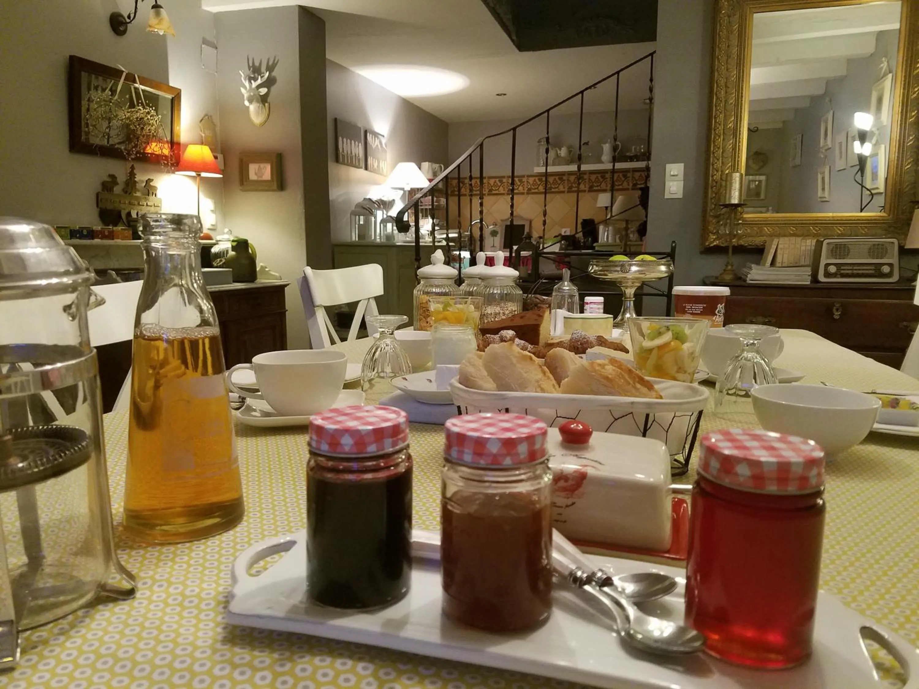 Continental breakfast in Chambres d'Hôtes Le Clos Du Verger