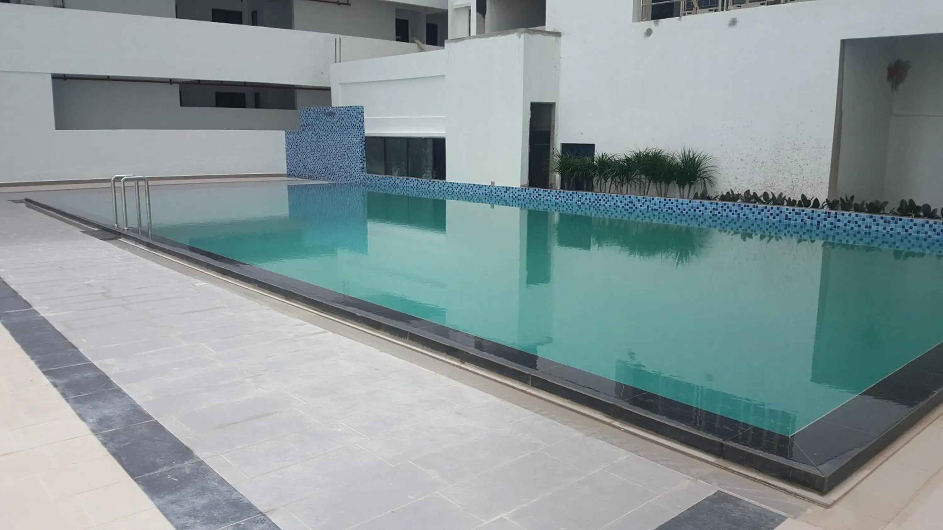 Swimming pool in Prestige Sky Riverfront Swimming pool in Prestige Sky Riverfront