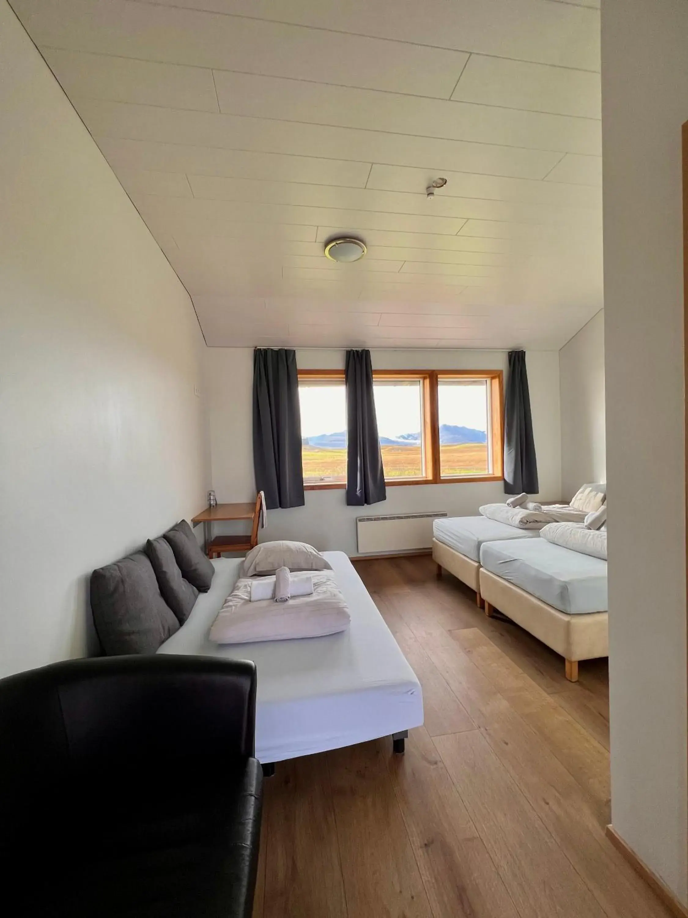 Double or Twin Room with Extra Bed in Guesthouse Nypugardar Double or Twin Room with Extra Bed in Guesthouse Nypugardar