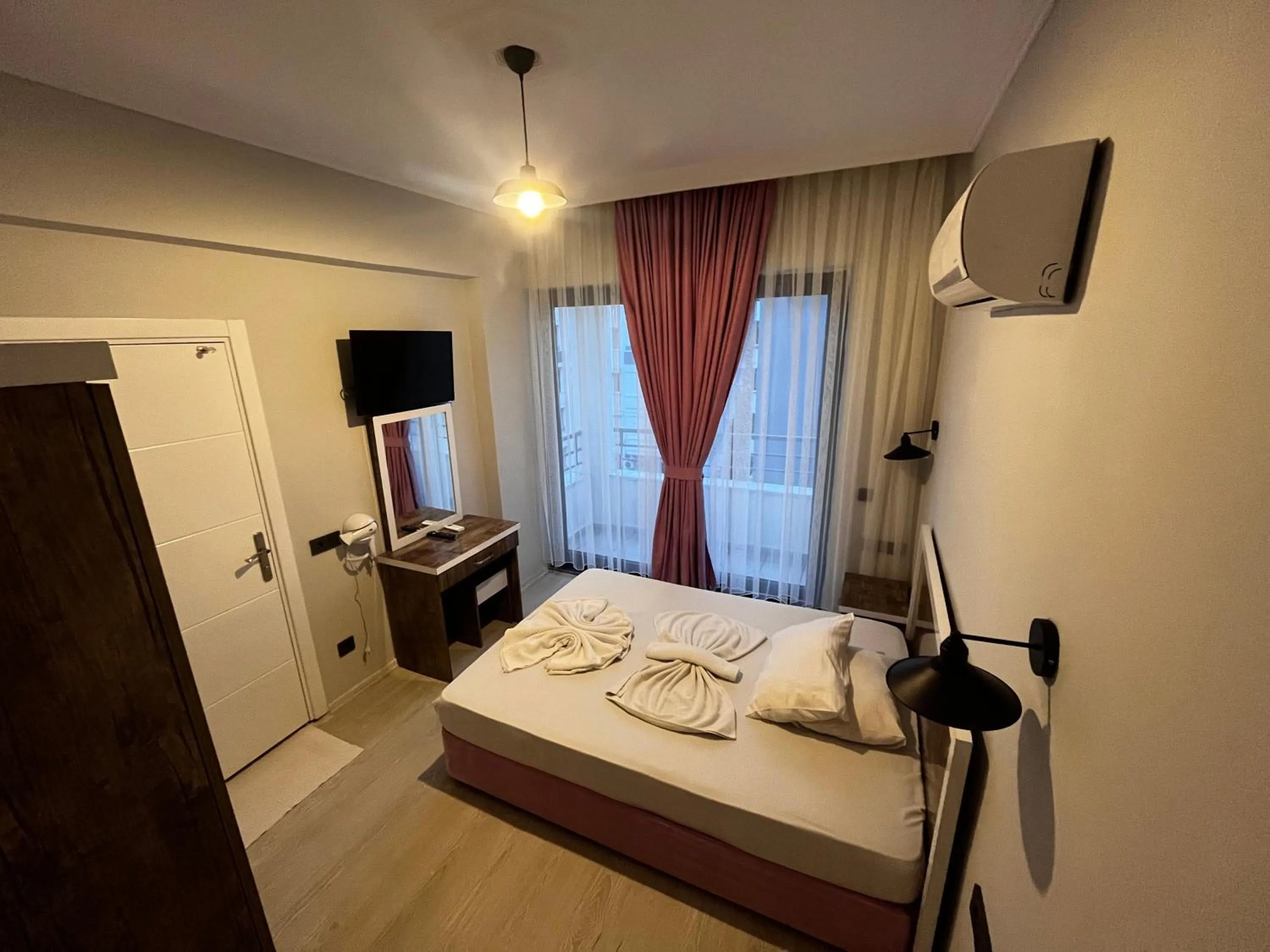 Bed in Best Alanya Hotel