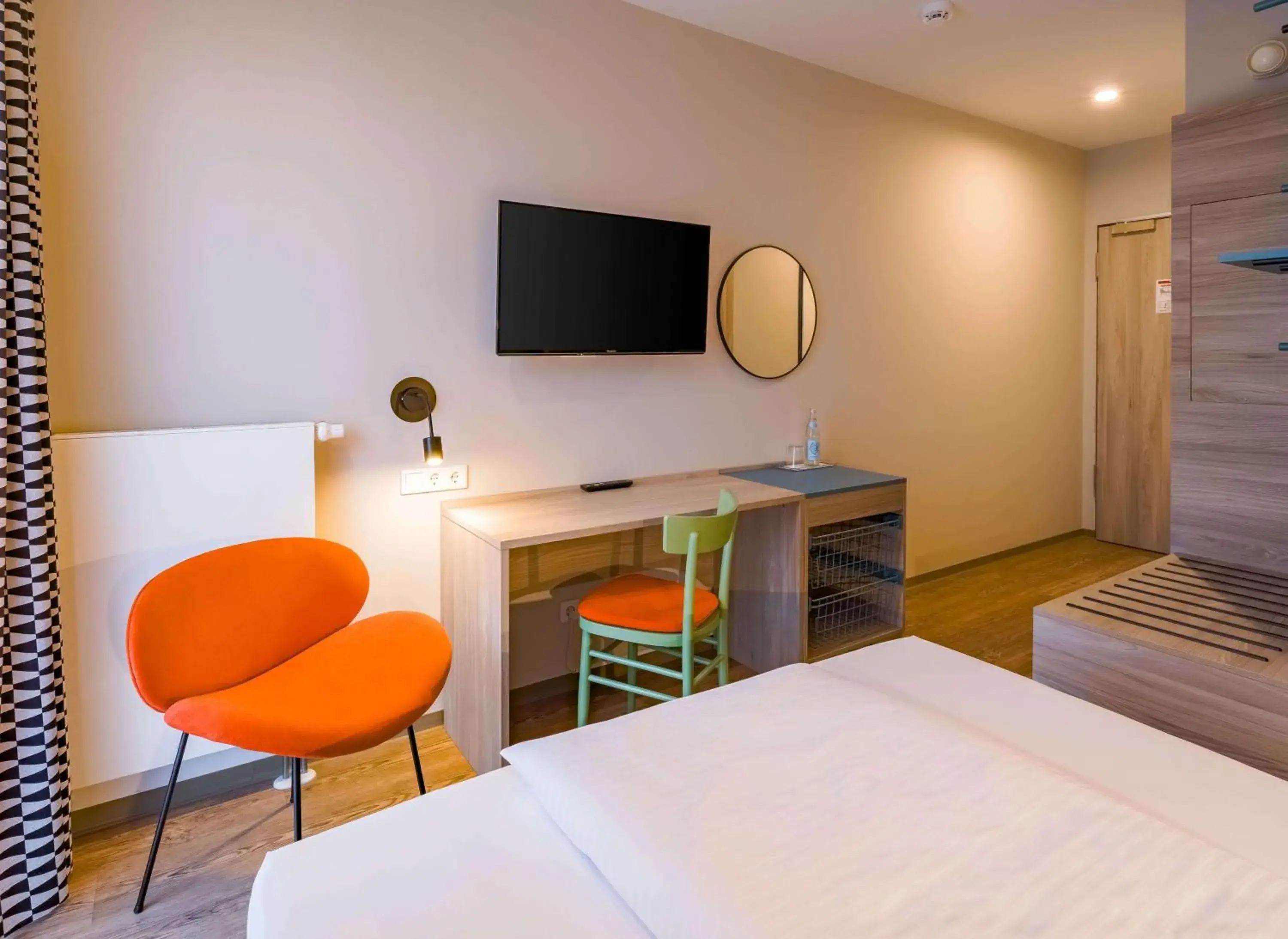 Photo of the whole room, Bed in Ramada Encore by Wyndham Munich Messe Photo of the whole room, Bed in Ramada Encore by Wyndham Munich Messe