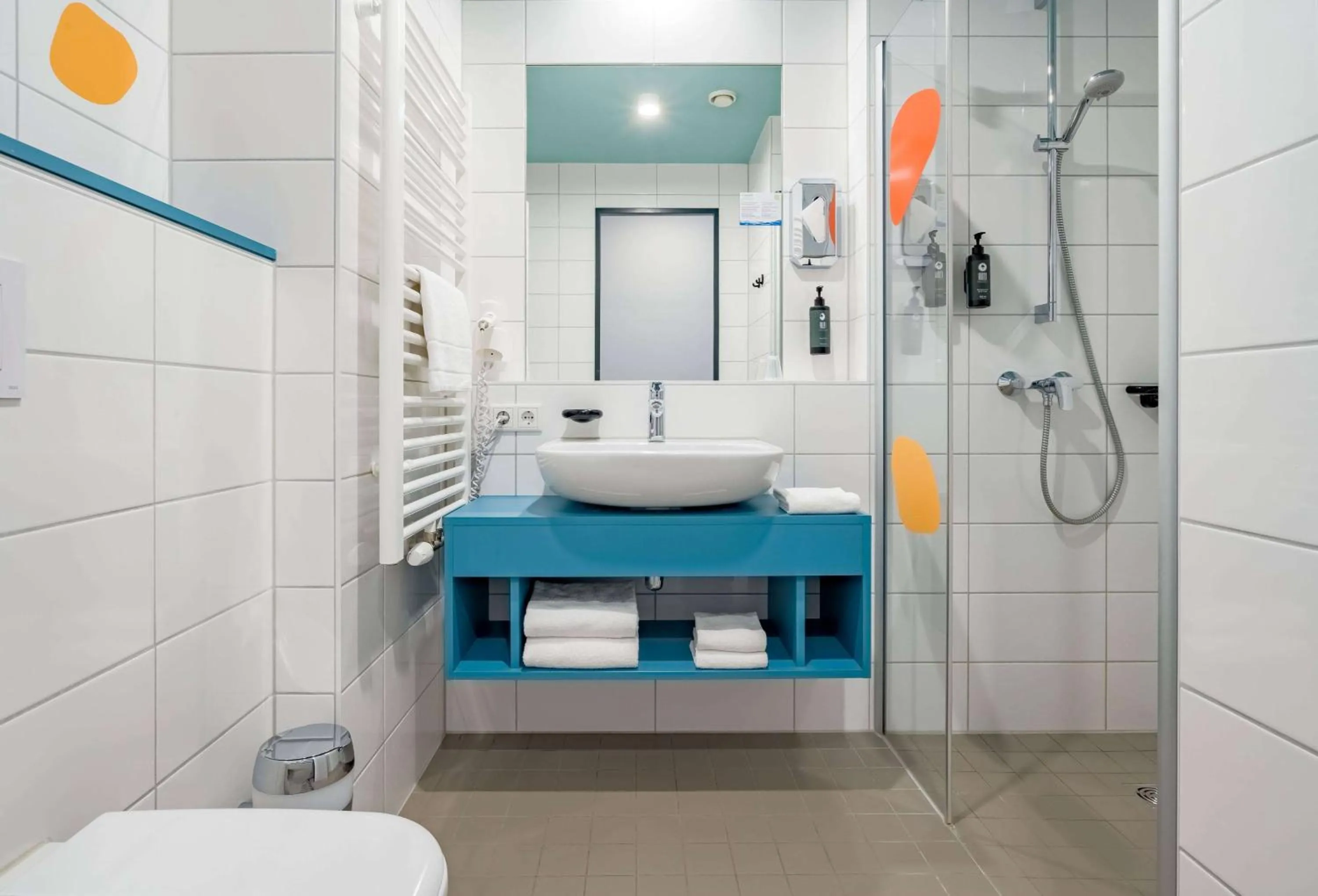 Photo of the whole room in Ramada Encore by Wyndham Munich Messe