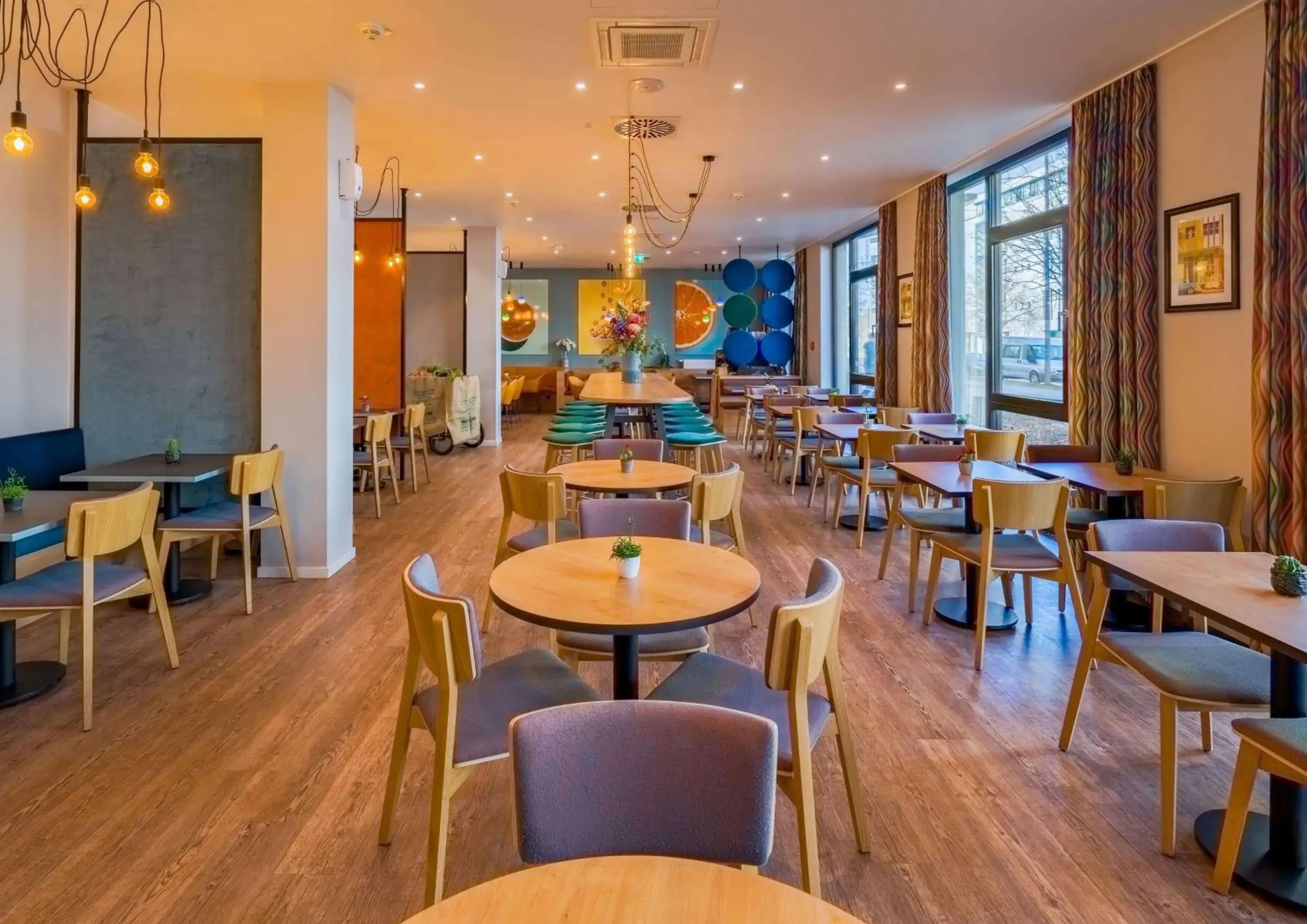 Restaurant/places to eat in Ramada Encore by Wyndham Munich Messe Restaurant/places to eat in Ramada Encore by Wyndham Munich Messe