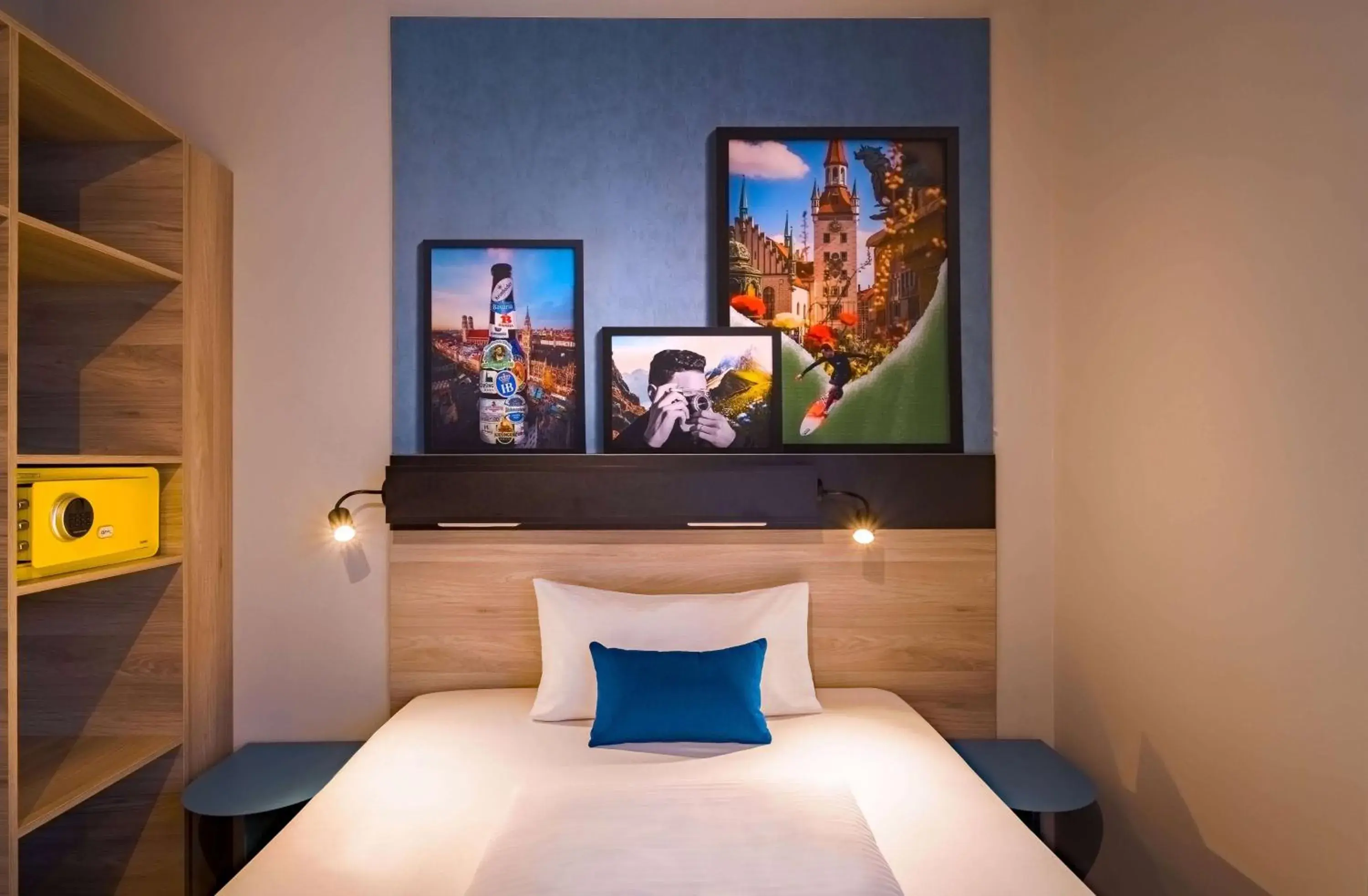 Photo of the whole room, Bed in Ramada Encore by Wyndham Munich Messe Photo of the whole room, Bed in Ramada Encore by Wyndham Munich Messe