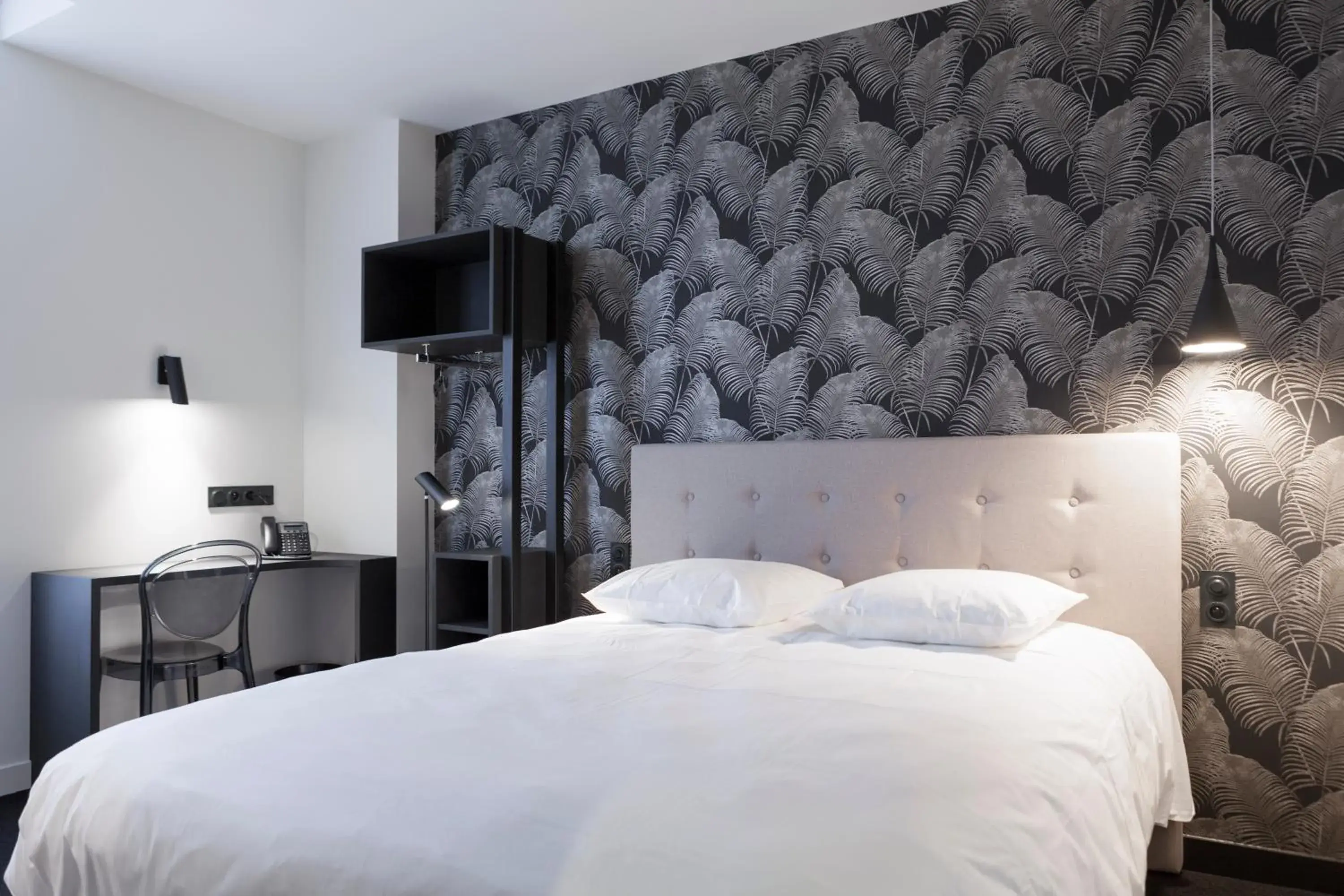 Photo of the whole room, Bed in Logis Hotel du Maine Photo of the whole room, Bed in Logis Hotel du Maine