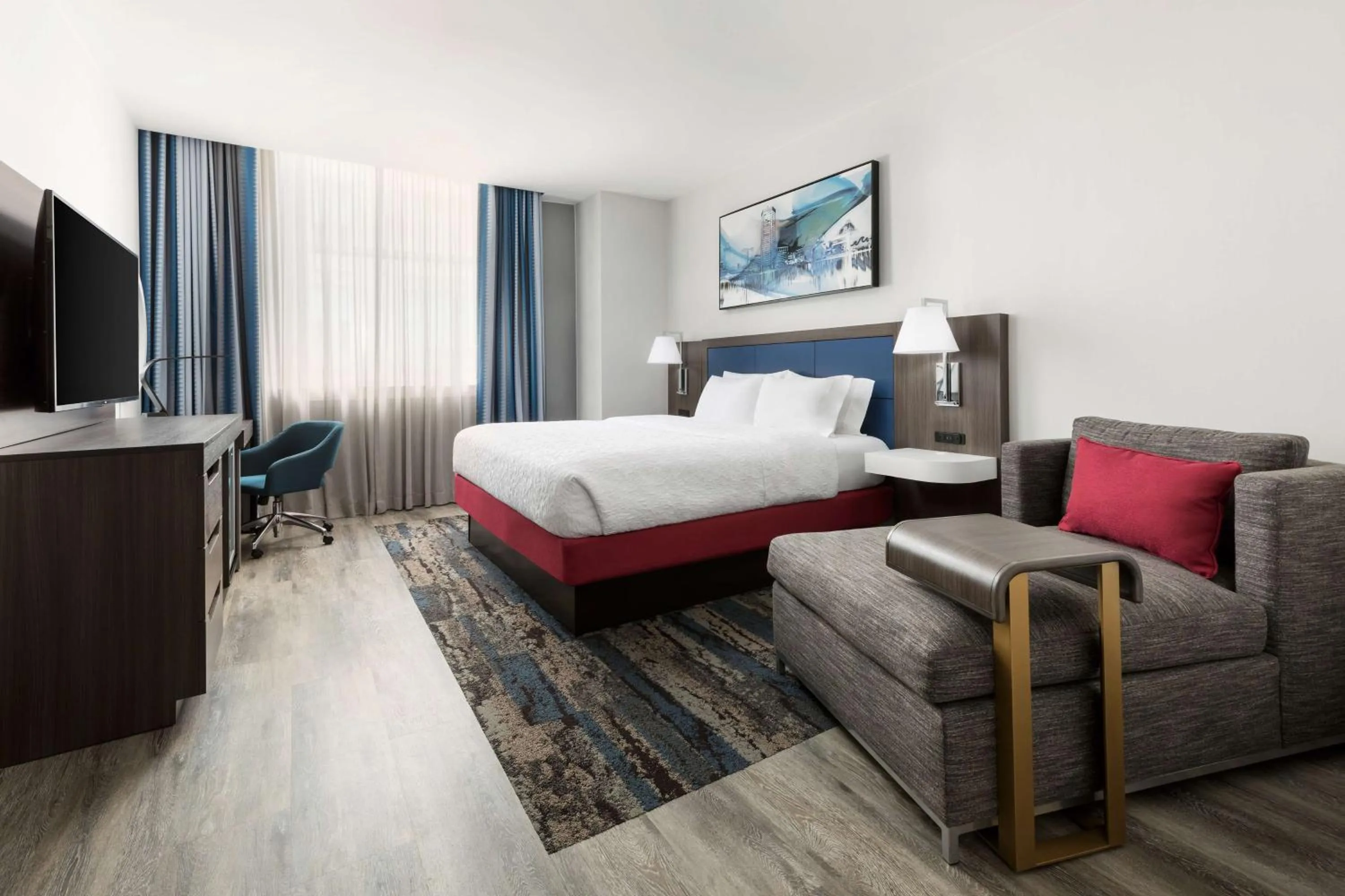 Bedroom, Bed in Hampton Inn & Suites Baltimore Inner Harbor