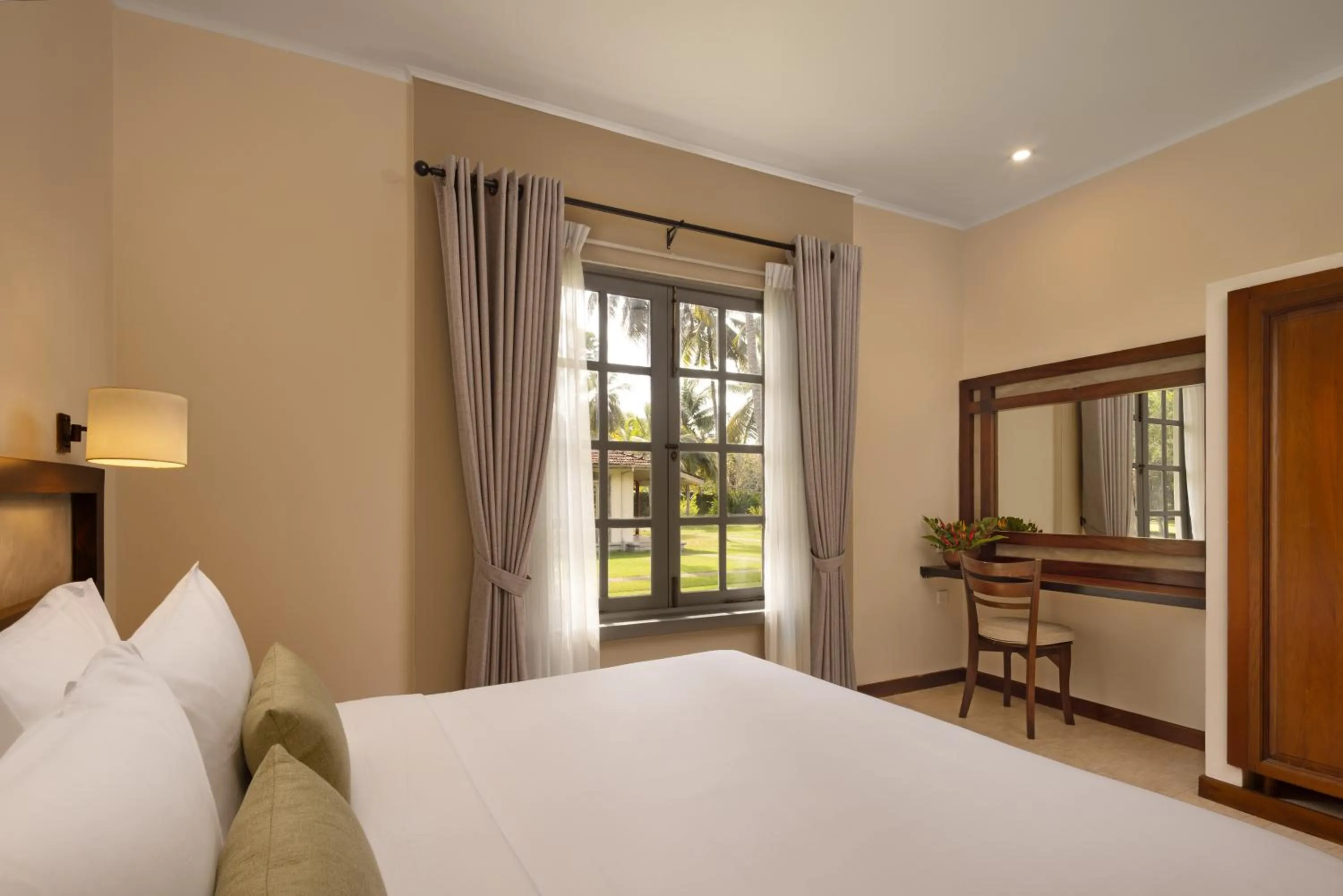 Bed in Tamarind Tree Garden Resort - Katunayake