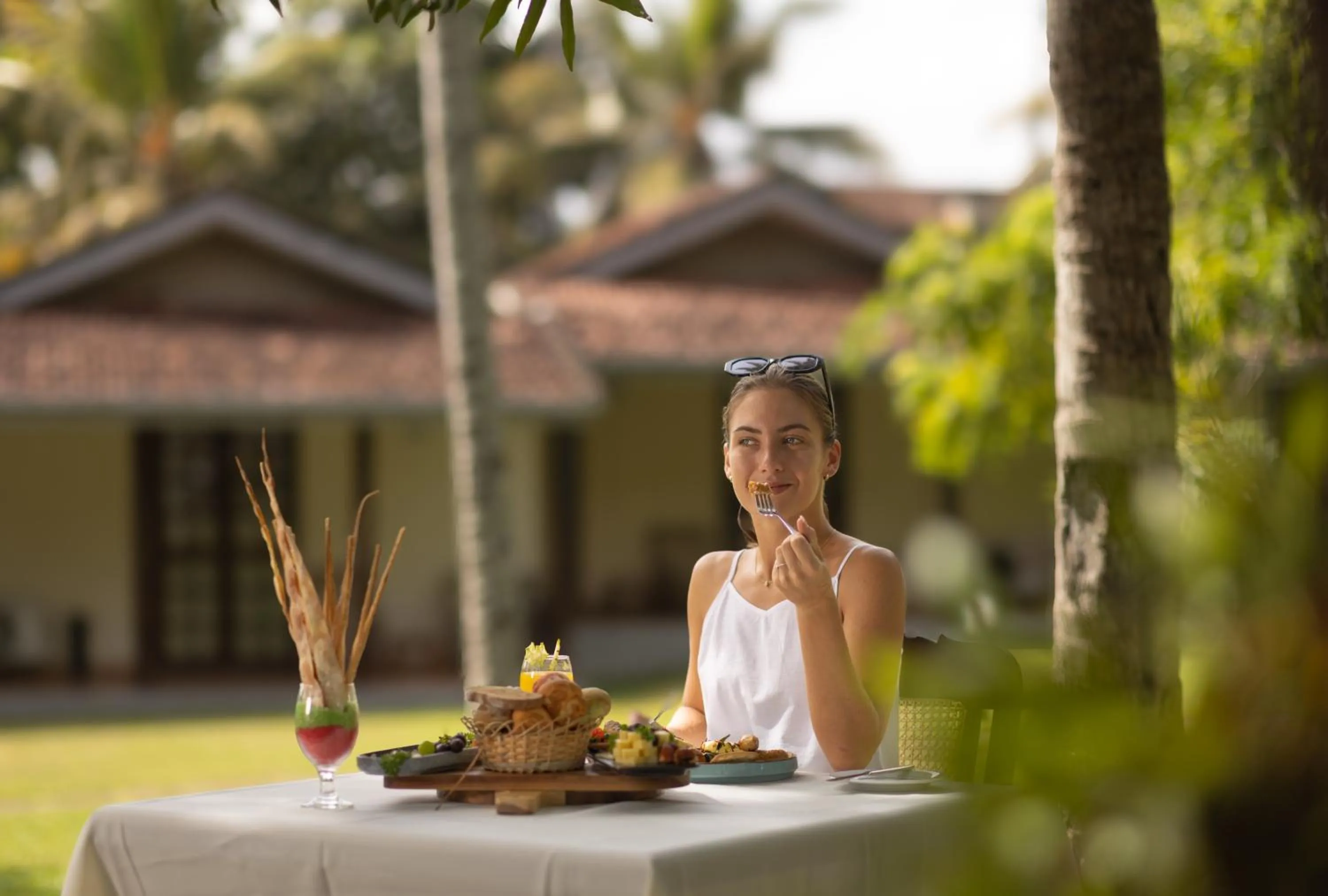 Food and drinks in Tamarind Tree Garden Resort - Katunayake