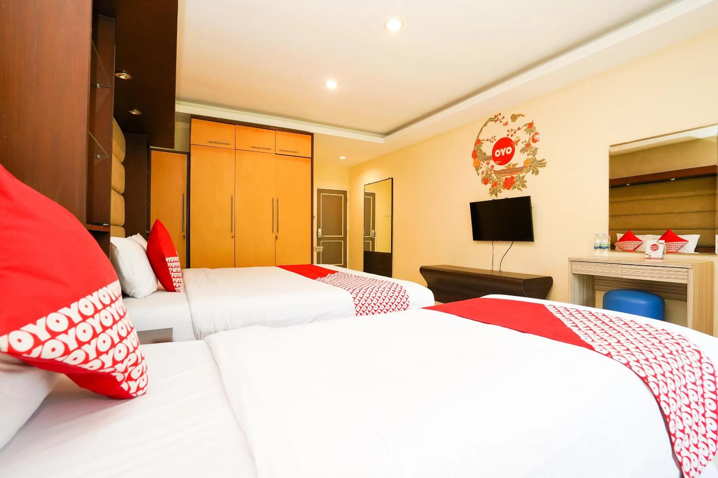 Bedroom, Bed in Capital O 175 K-60 Residence