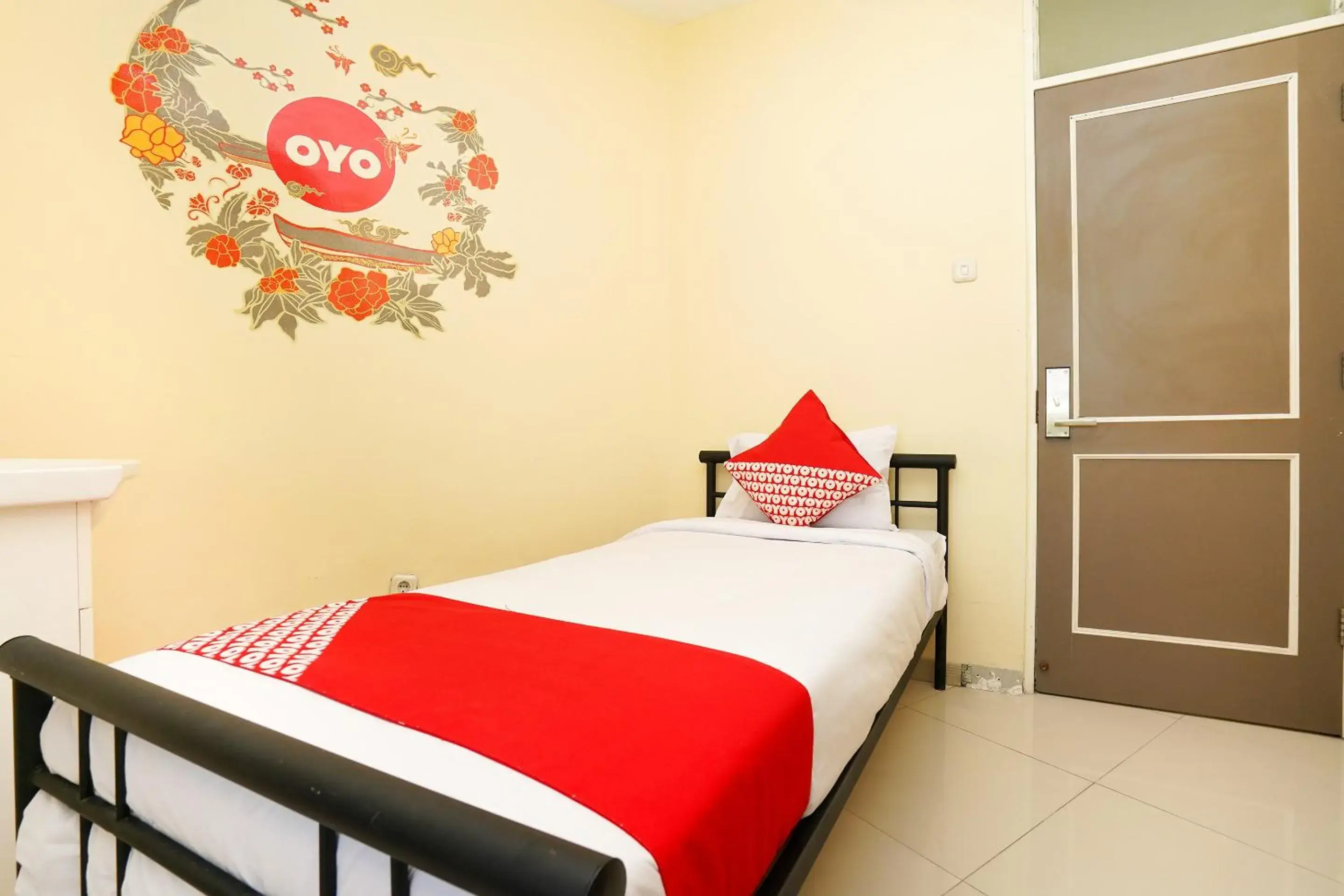 Bedroom, Bed in Capital O 175 K-60 Residence Bedroom, Bed in Capital O 175 K-60 Residence