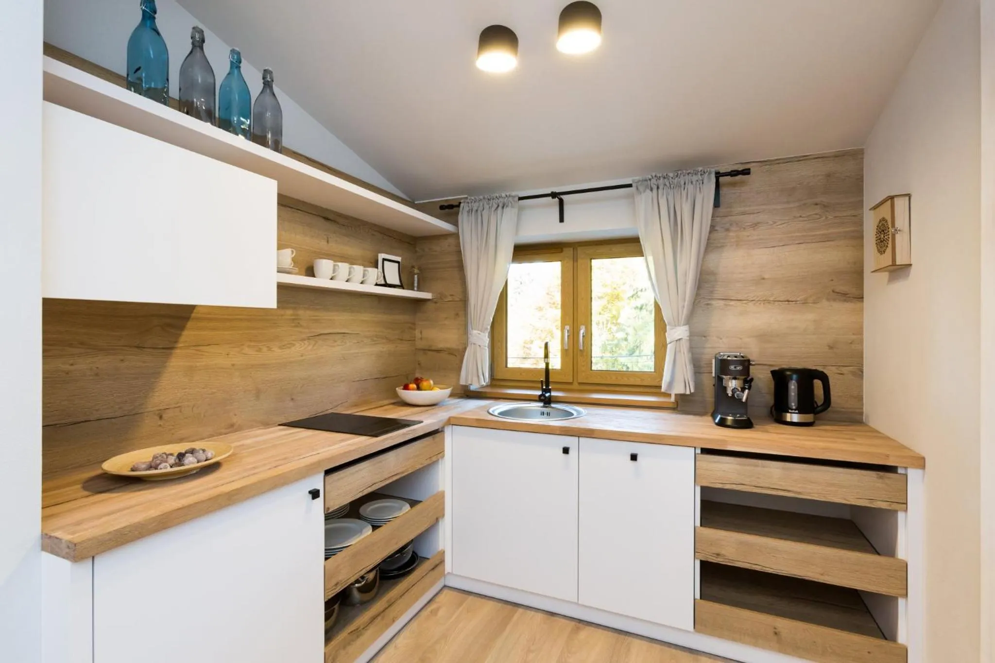 Kitchen or kitchenette in Willa Marko z sauną, grillowiskiem i rowerownią - Dream Apart