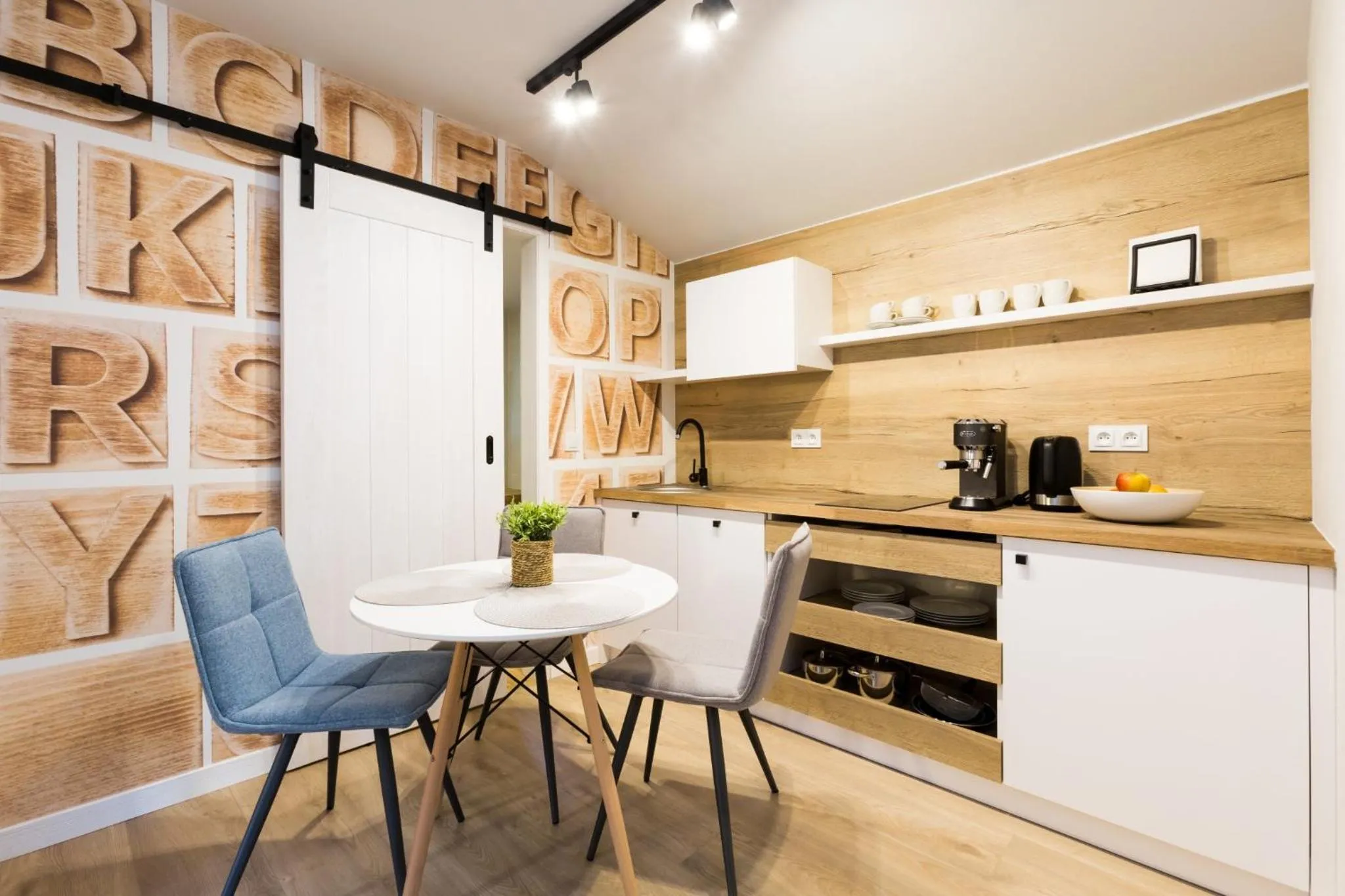 Kitchen or kitchenette in Willa Marko z sauną, grillowiskiem i rowerownią - Dream Apart