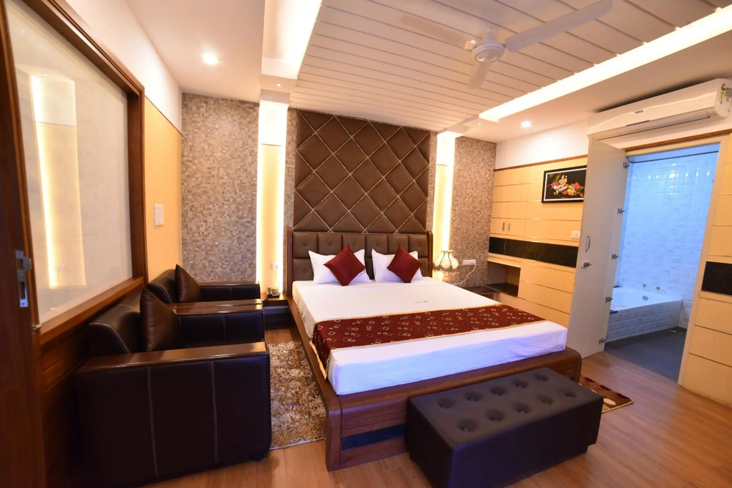 Bed in Hotel Vashanth Krishna