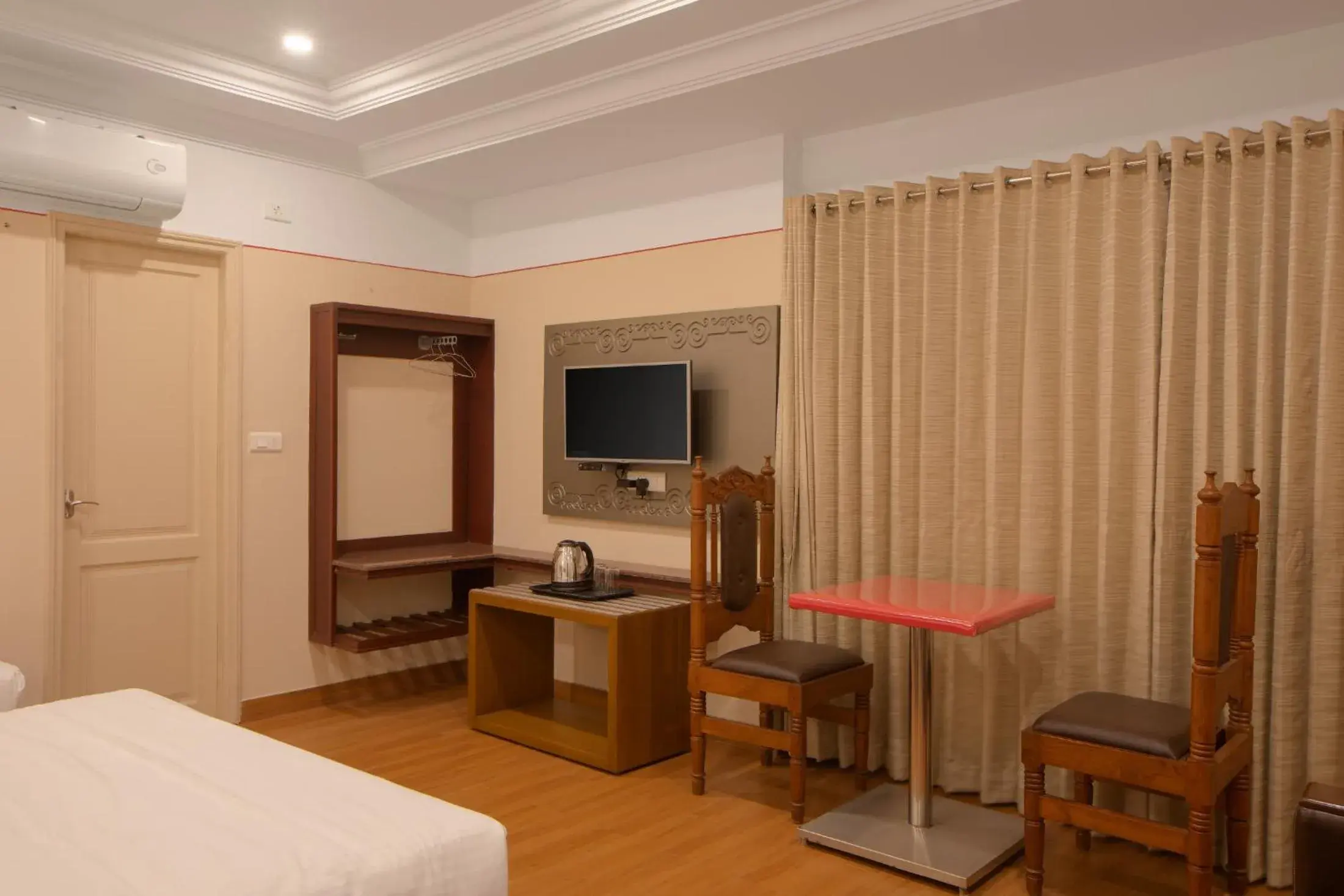 Bed in Hotel Vashanth Krishna Bed in Hotel Vashanth Krishna