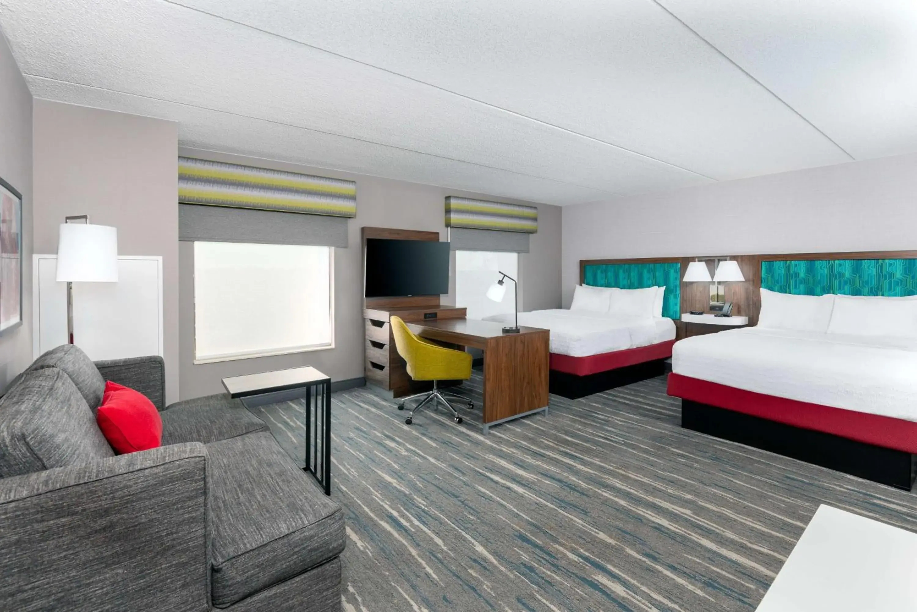Bedroom, Bed in Hampton Inn & Suites Cleveland-Beachwood Bedroom, Bed in Hampton Inn & Suites Cleveland-Beachwood