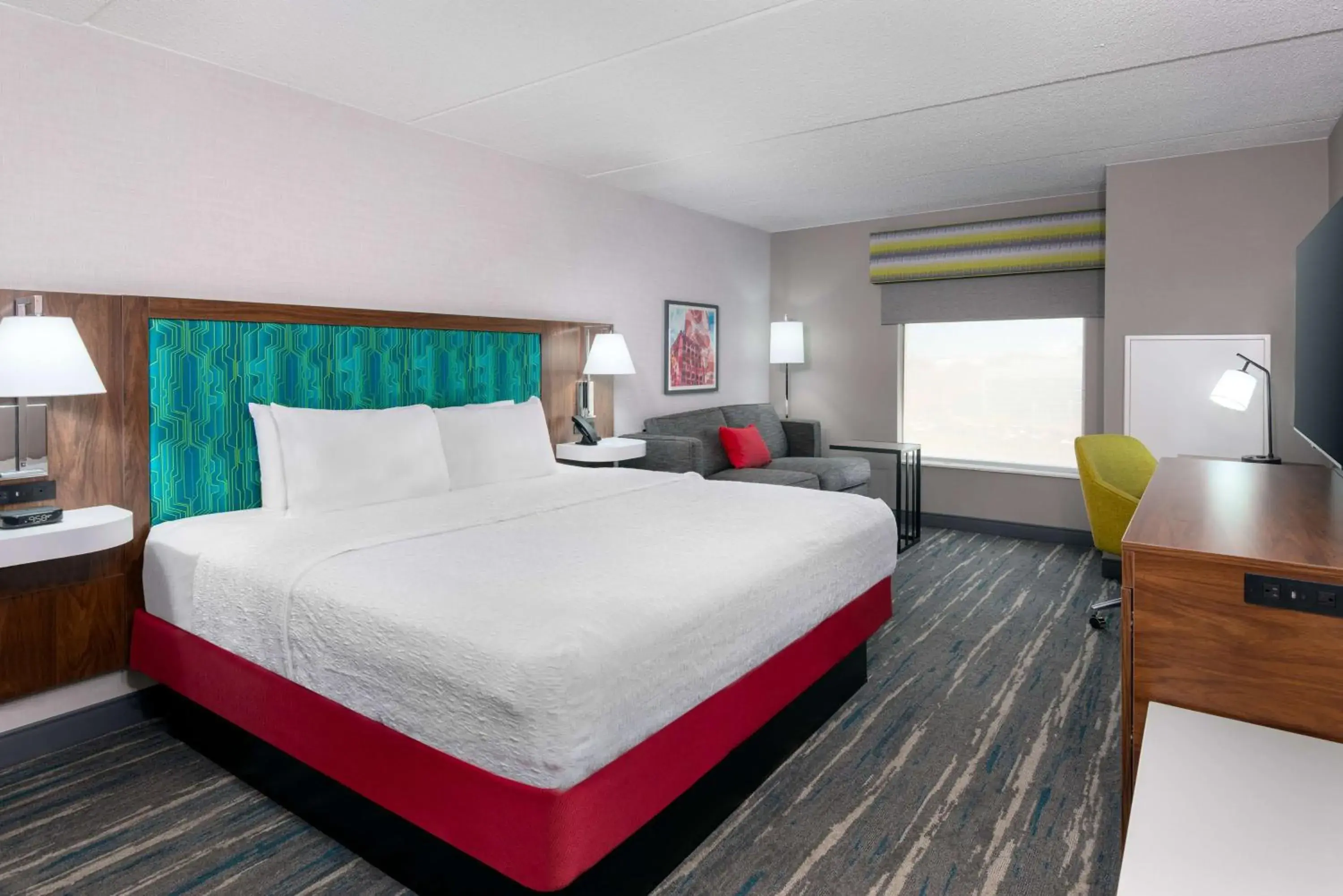 King Room with King Bed - Non-Smoking in Hampton Inn & Suites Cleveland-Beachwood King Room with King Bed - Non-Smoking in Hampton Inn & Suites Cleveland-Beachwood