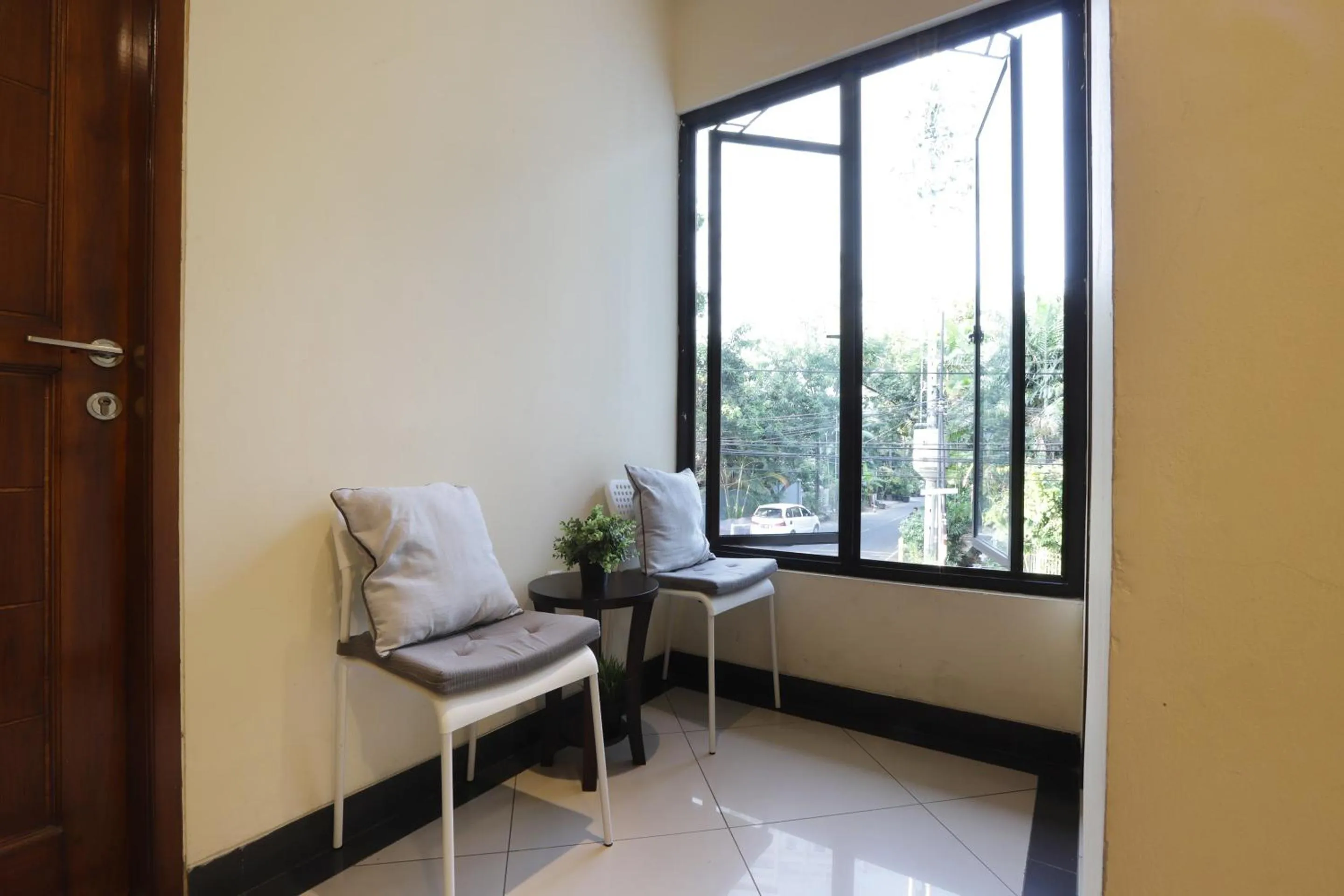 Lobby or reception in Hotel O Cempaka Place Homestay