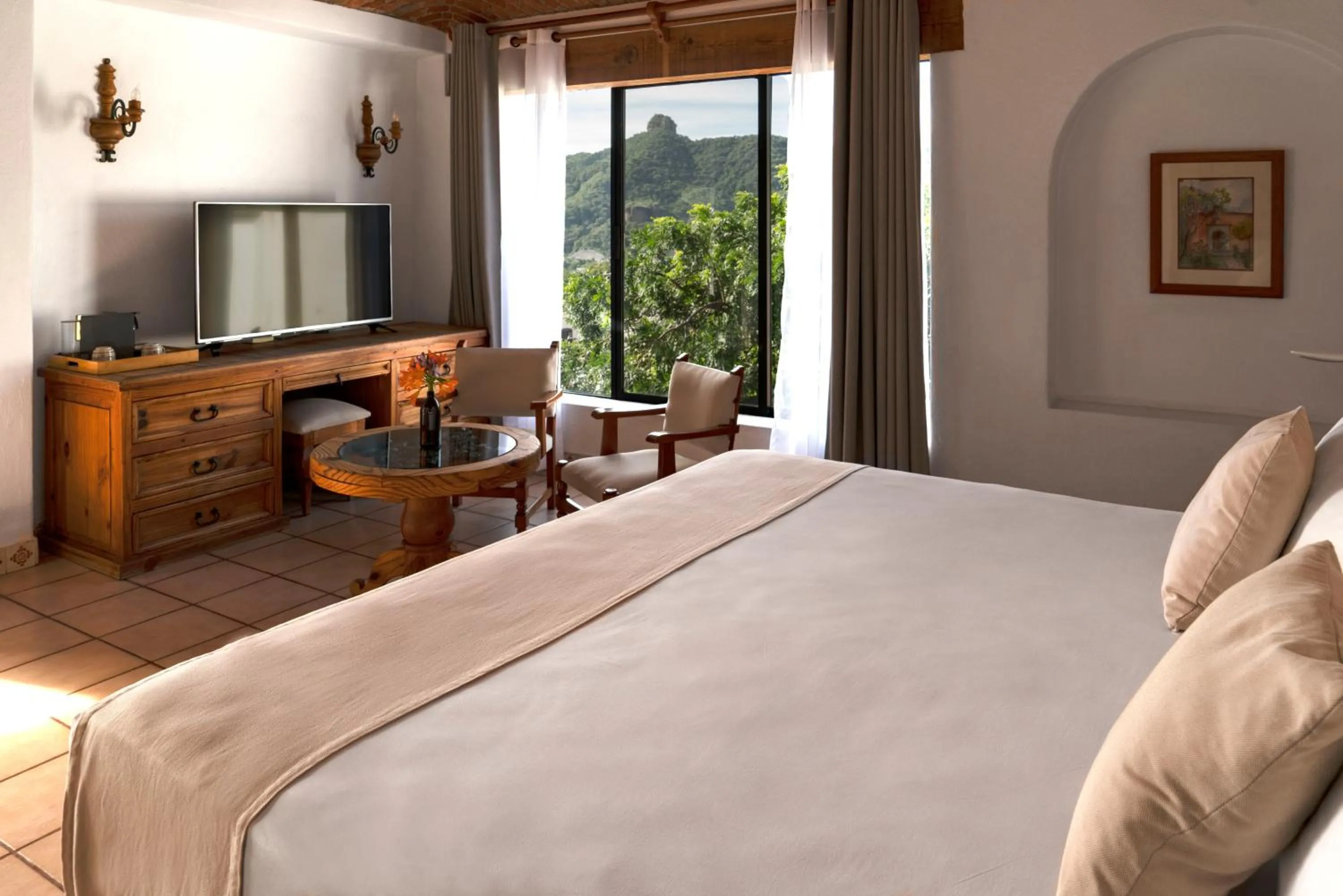 Bed in Posada del Tepozteco - Hotel & Gallery