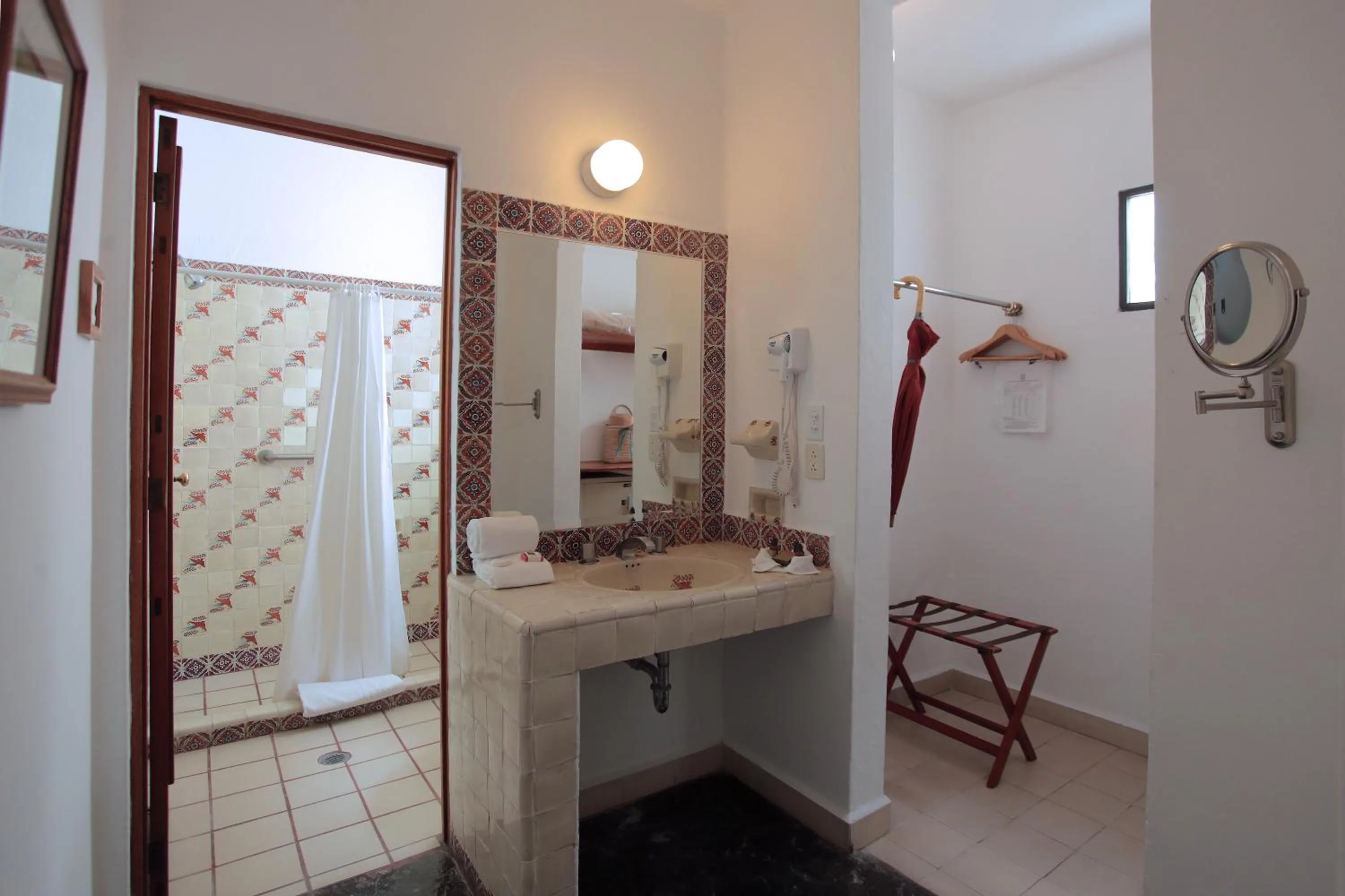 Bathroom in Posada del Tepozteco - Hotel & Gallery