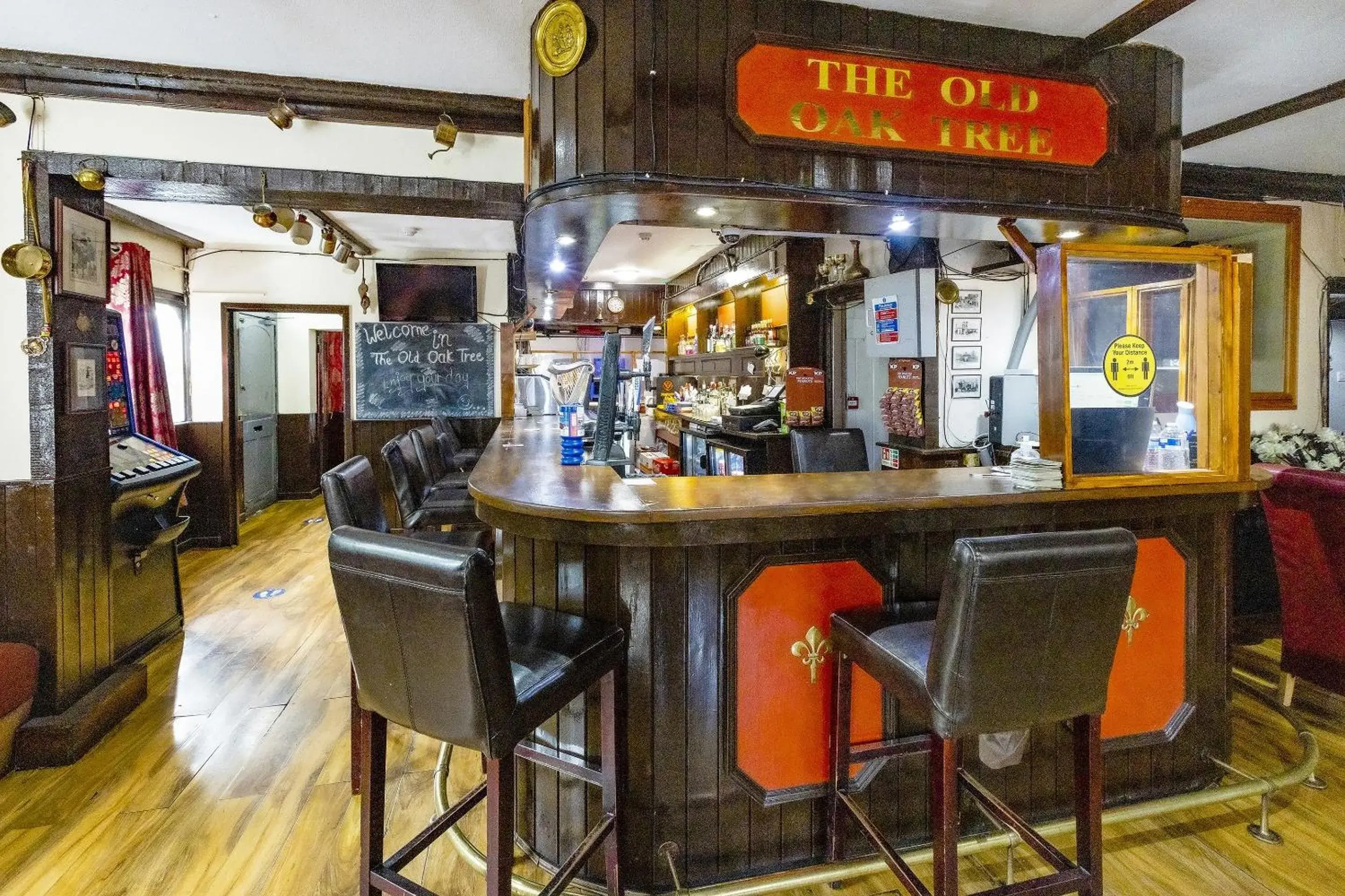 Lobby or reception in Old Oak Tree Inn Lobby or reception in Old Oak Tree Inn