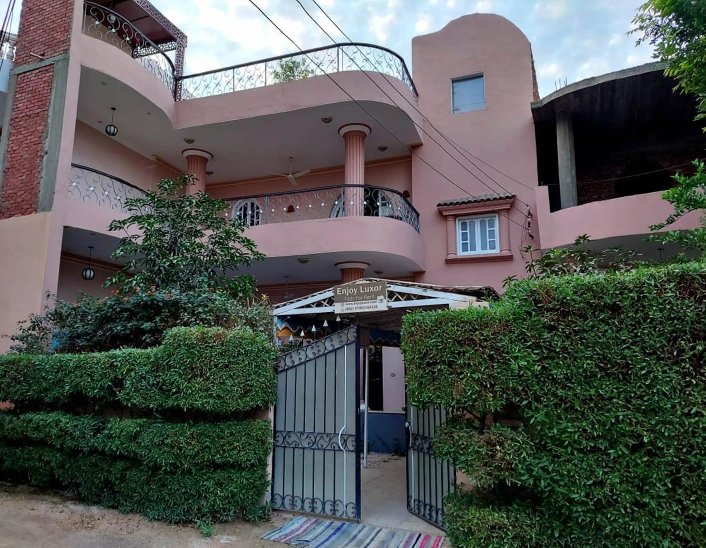 Facade/entrance in Enjoy Luxor