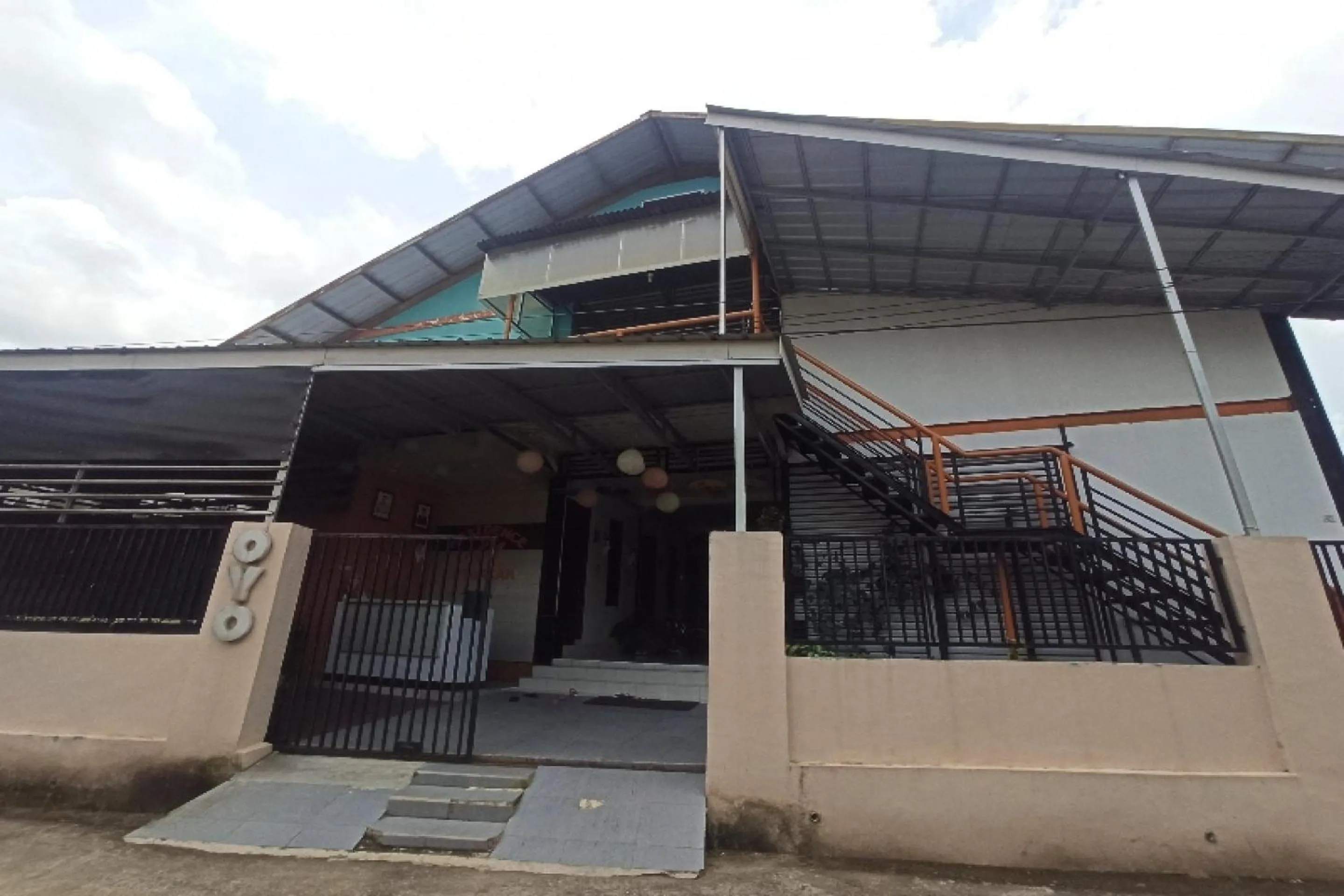 Facade/entrance in OYO Life 189 AA Residence Syariah