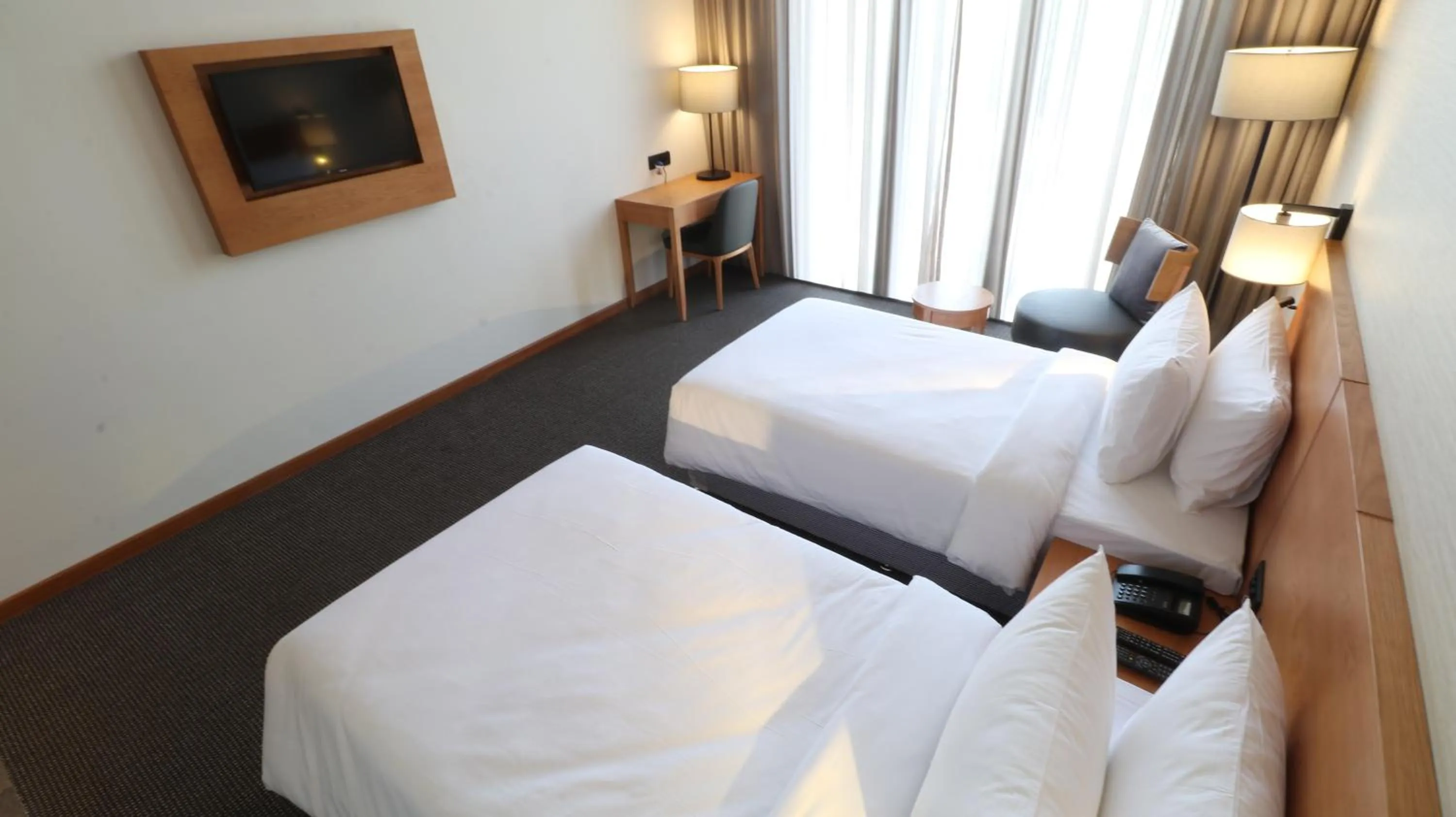 Photo of the whole room, Bed in The Vern at BLVD