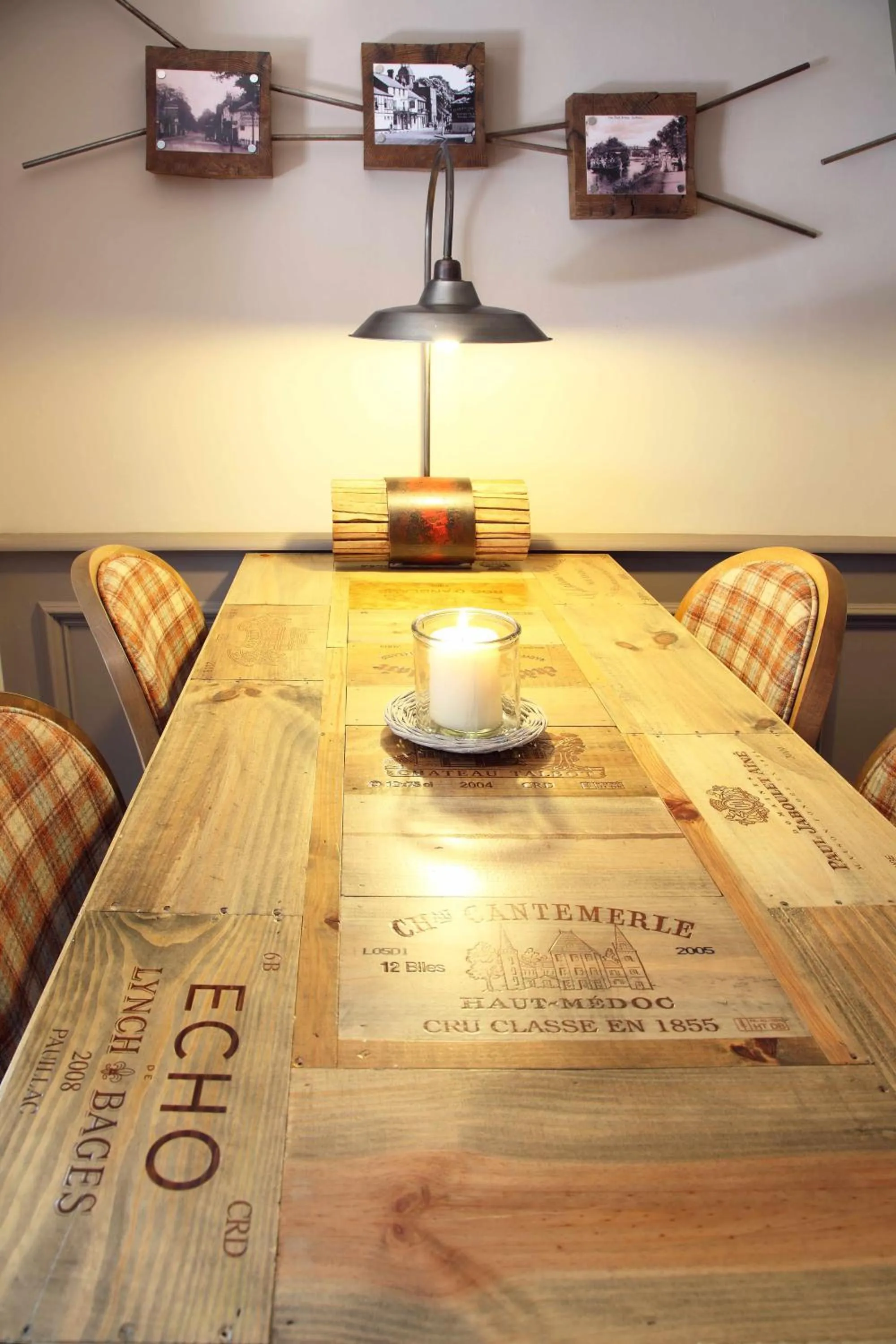 Dining area in Flower Pot Hotel