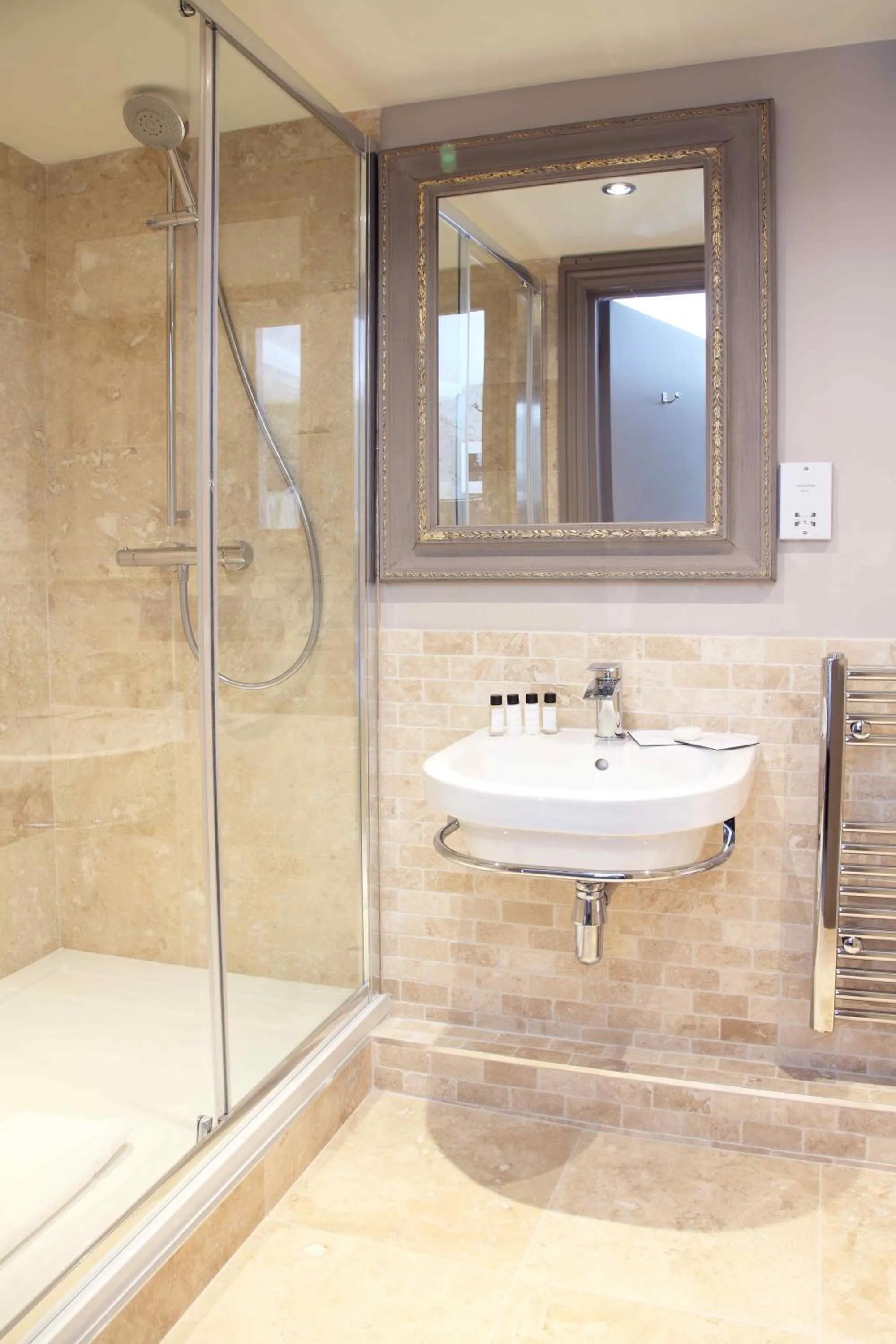 Day in Flower Pot Hotel